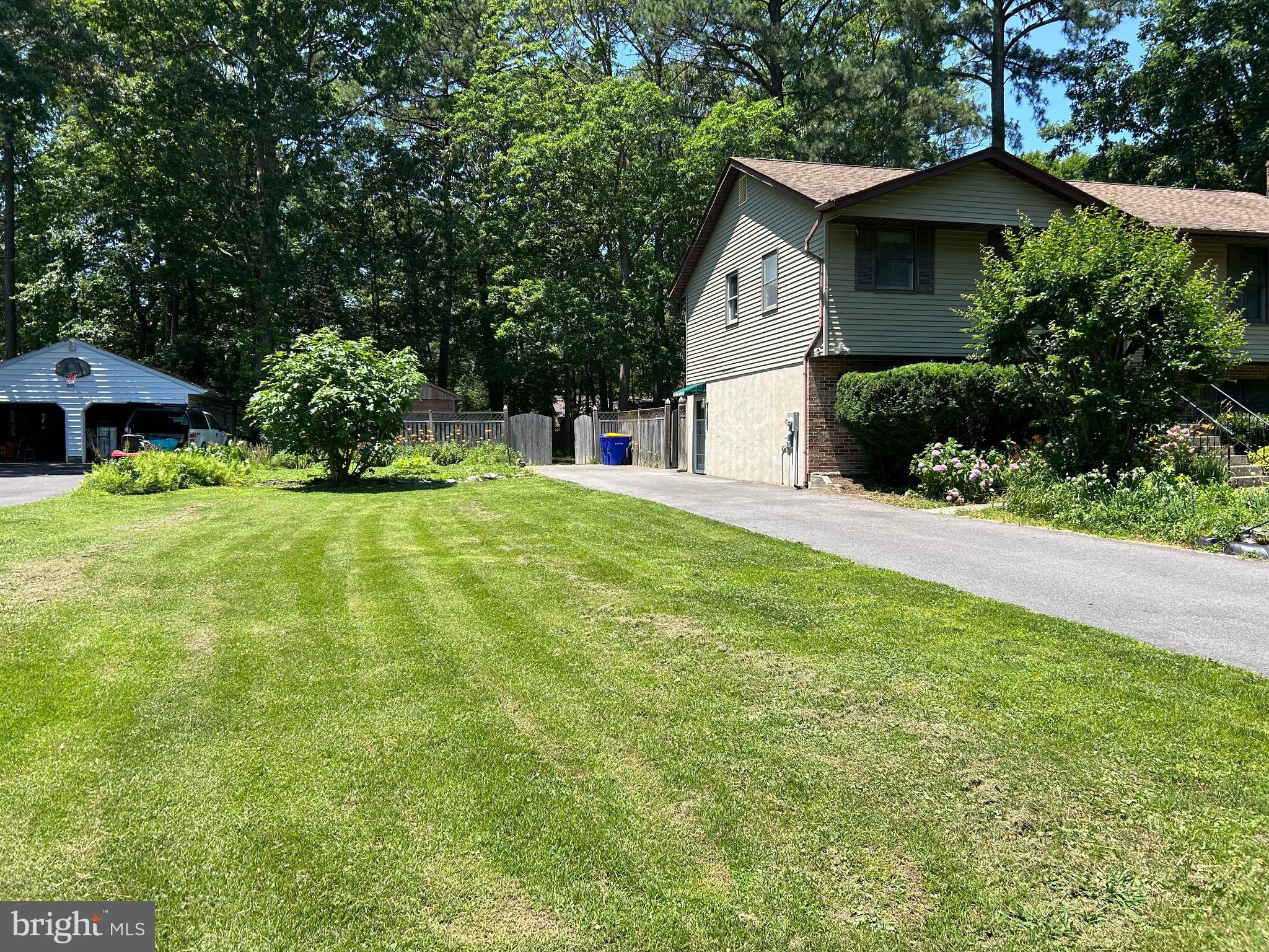 KENT ISLAND ESTATES - Residential