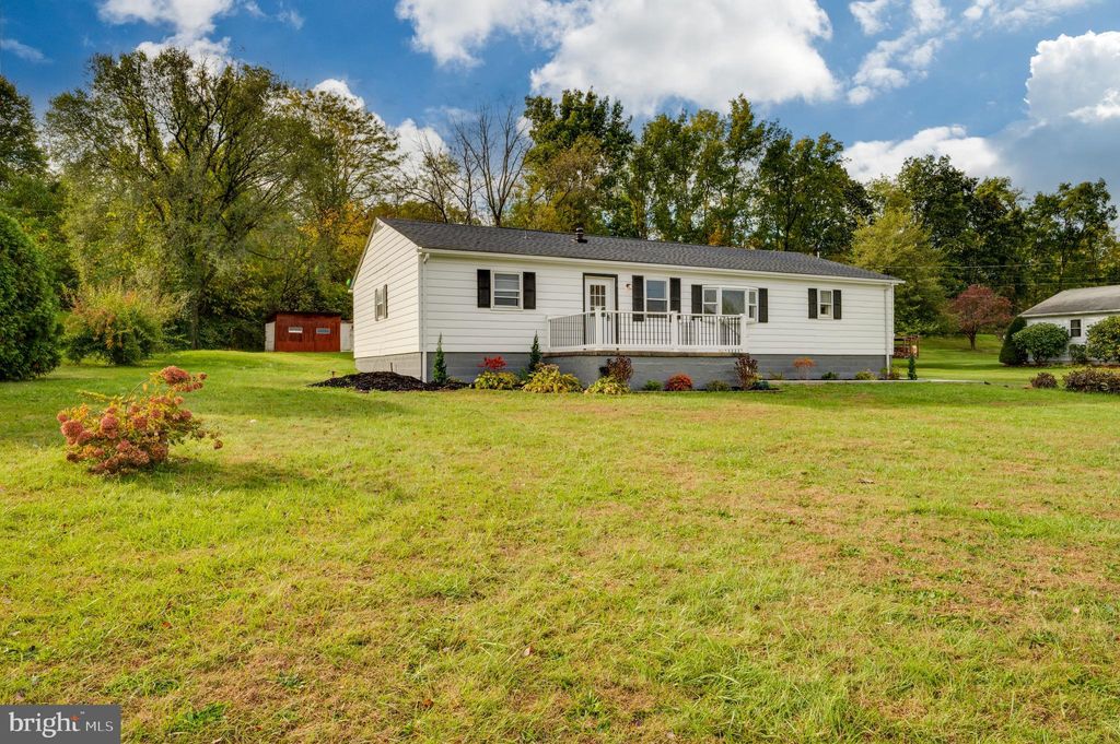Photo of 468 Park Road, FLEETWOOD, PA 19522 (MLS # PABK2064342)