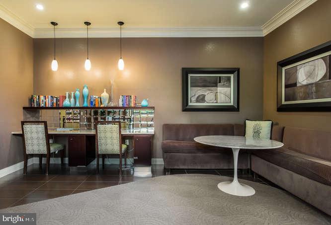 MIDTOWN ALEXANDRIA STATION CONDOMINIUM - Residential