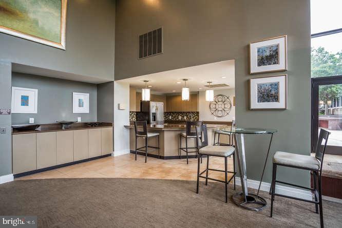 MIDTOWN ALEXANDRIA STATION CONDOMINIUM - Residential