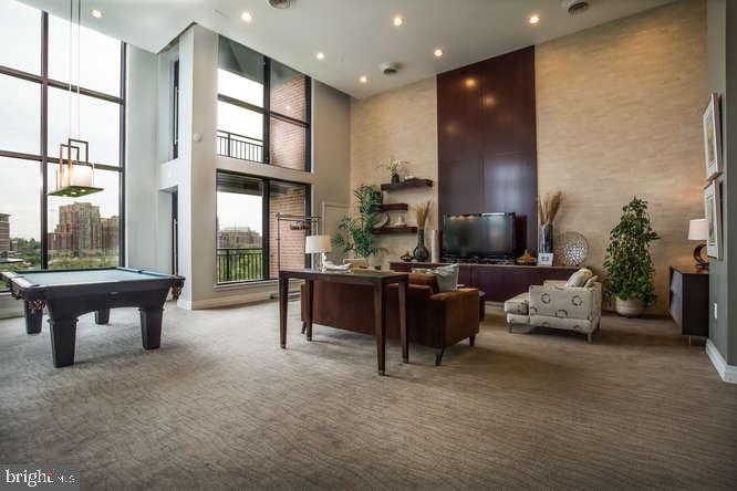 MIDTOWN ALEXANDRIA STATION CONDOMINIUM - Residential