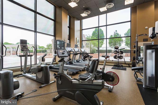 MIDTOWN ALEXANDRIA STATION CONDOMINIUM - Residential