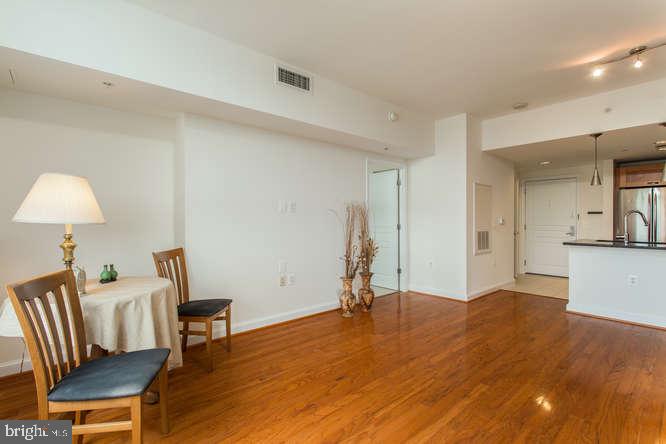 MIDTOWN ALEXANDRIA STATION CONDOMINIUM - Residential