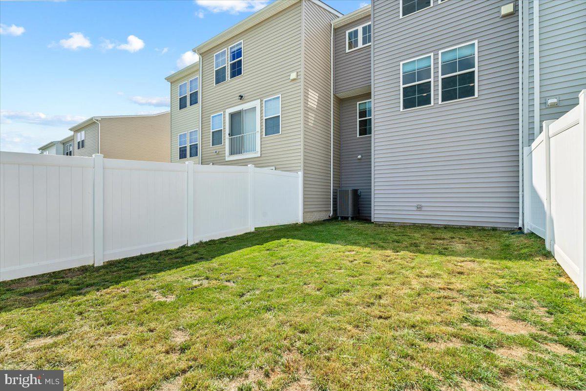 TOWNES AT TATE MANOR - Residential Lease