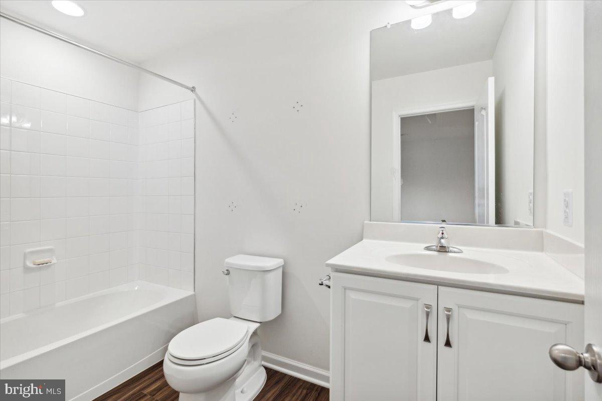 TOWNES AT TATE MANOR - Residential Lease