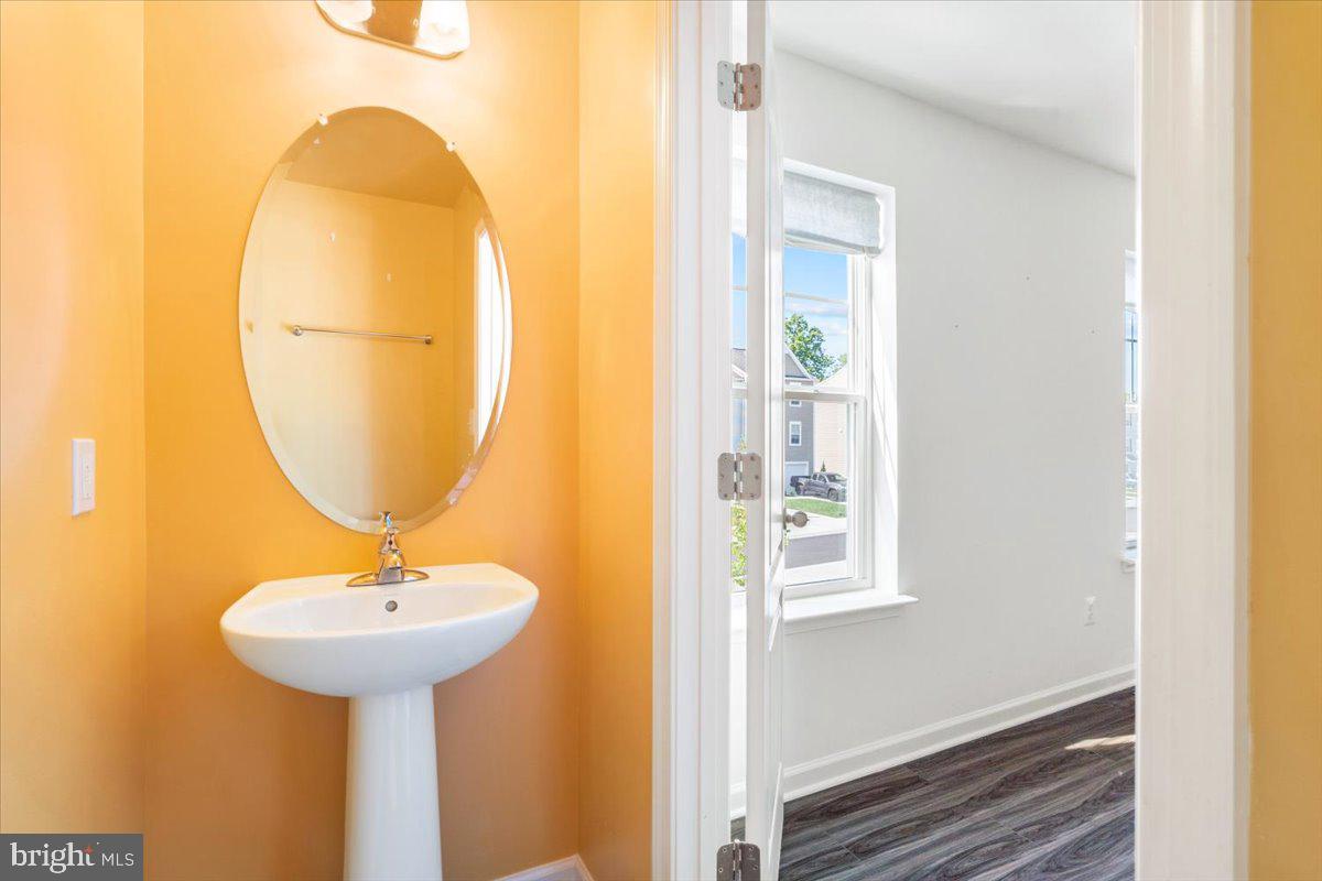 TOWNES AT TATE MANOR - Residential Lease