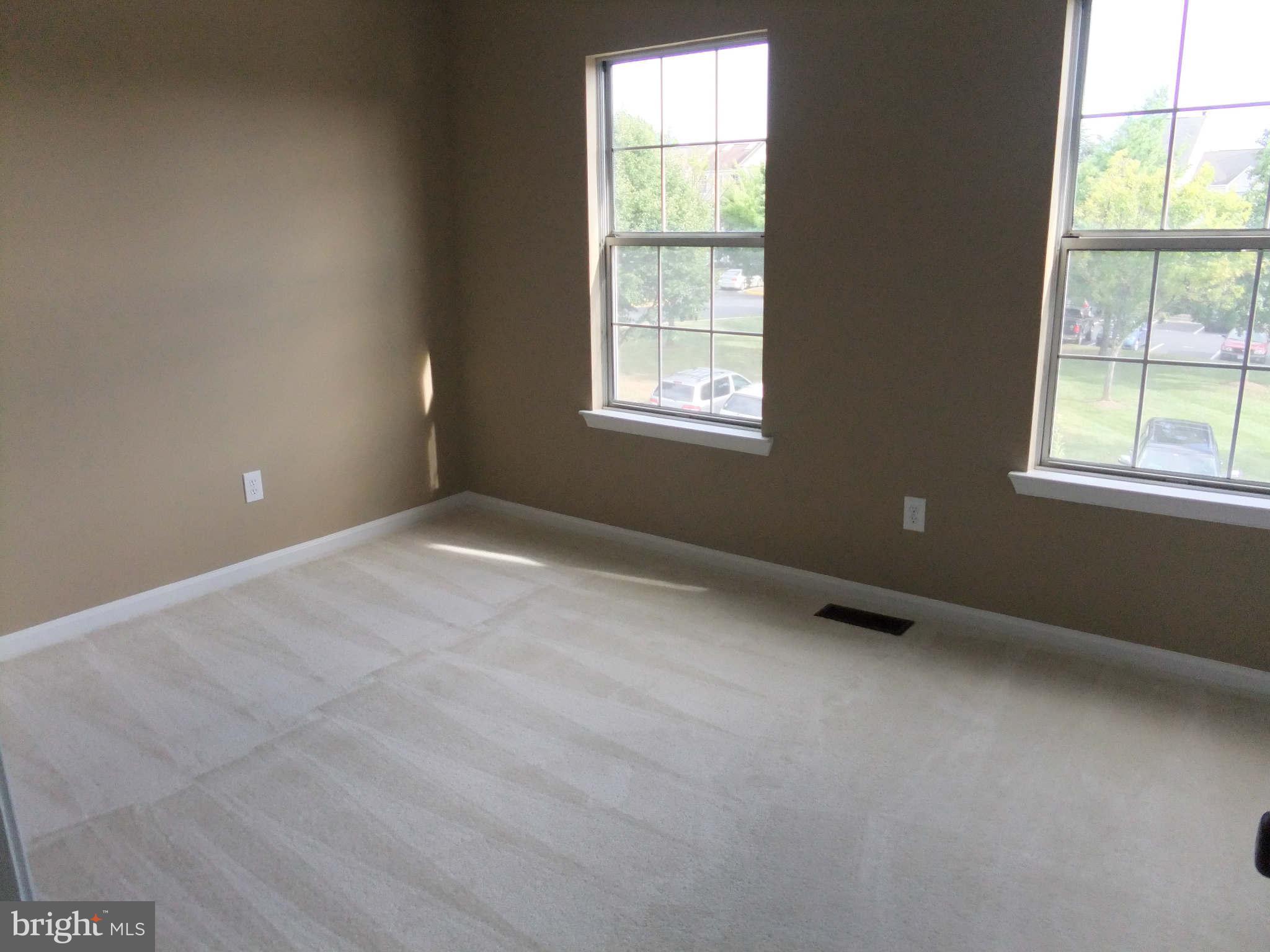 SINGLETONS GROVE - Residential