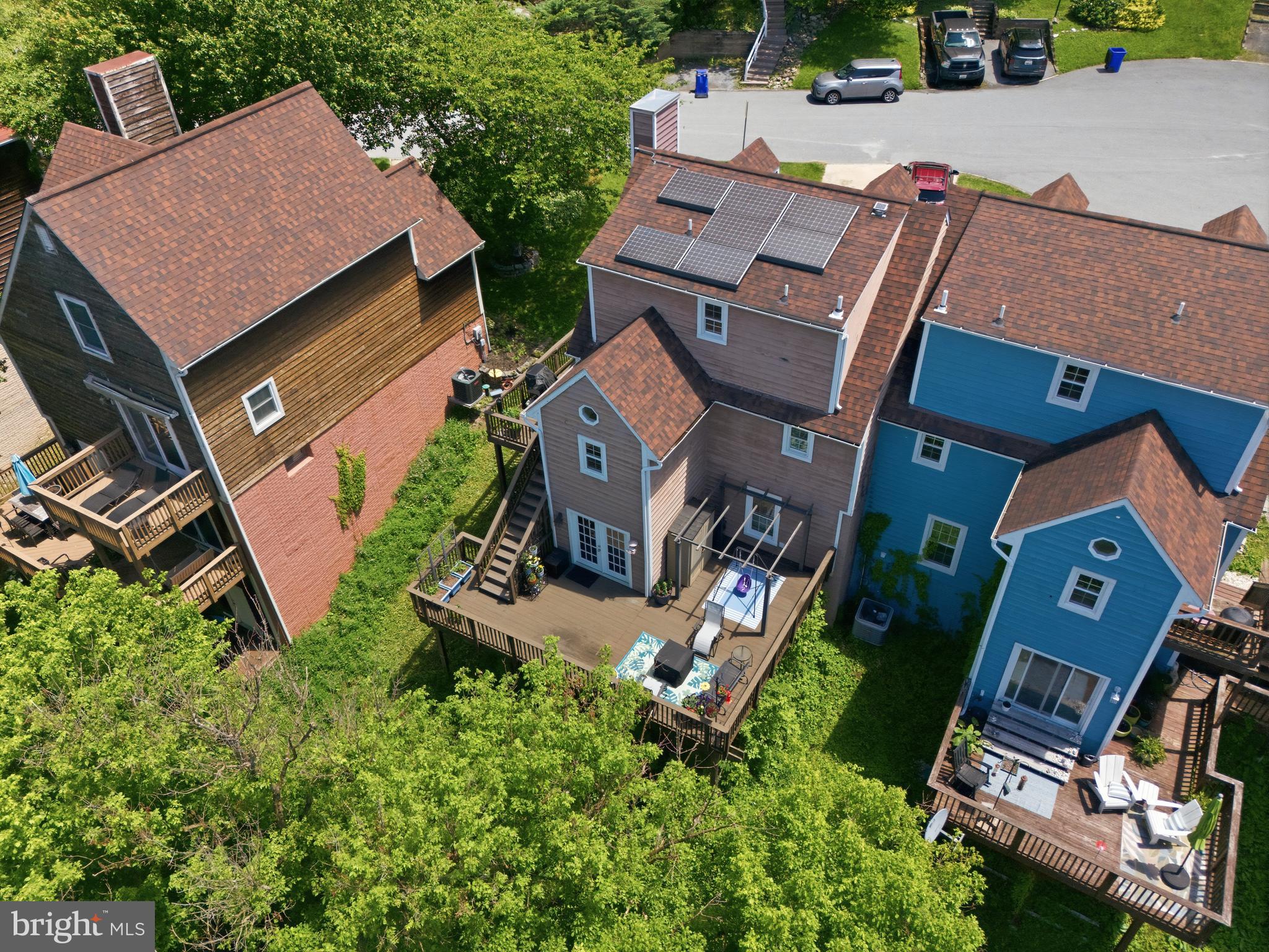 COURTS OF PINEHURST - Residential