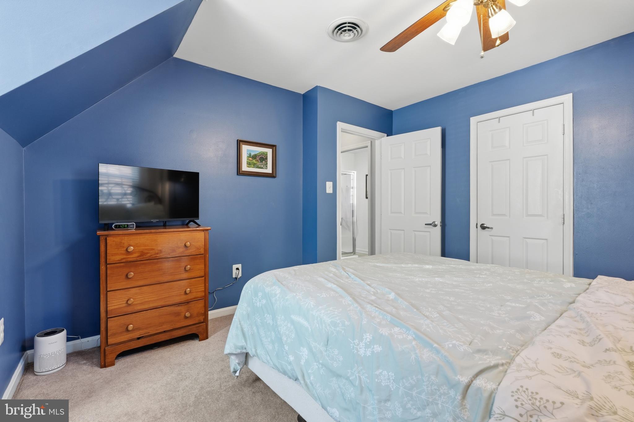 COURTS OF PINEHURST - Residential