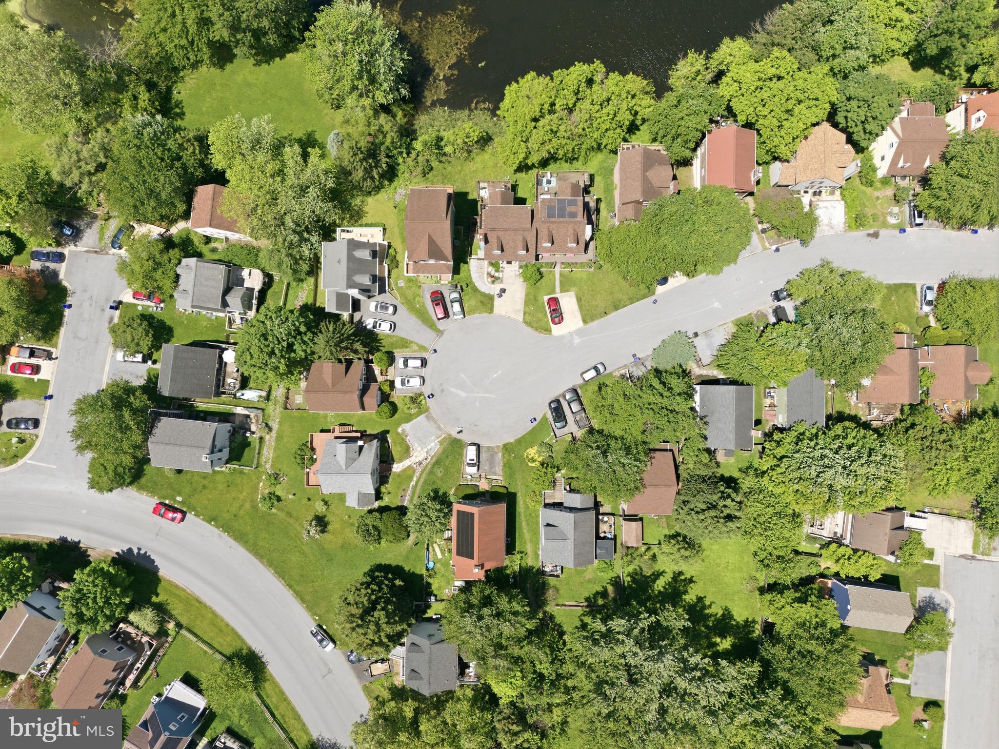 COURTS OF PINEHURST - Residential