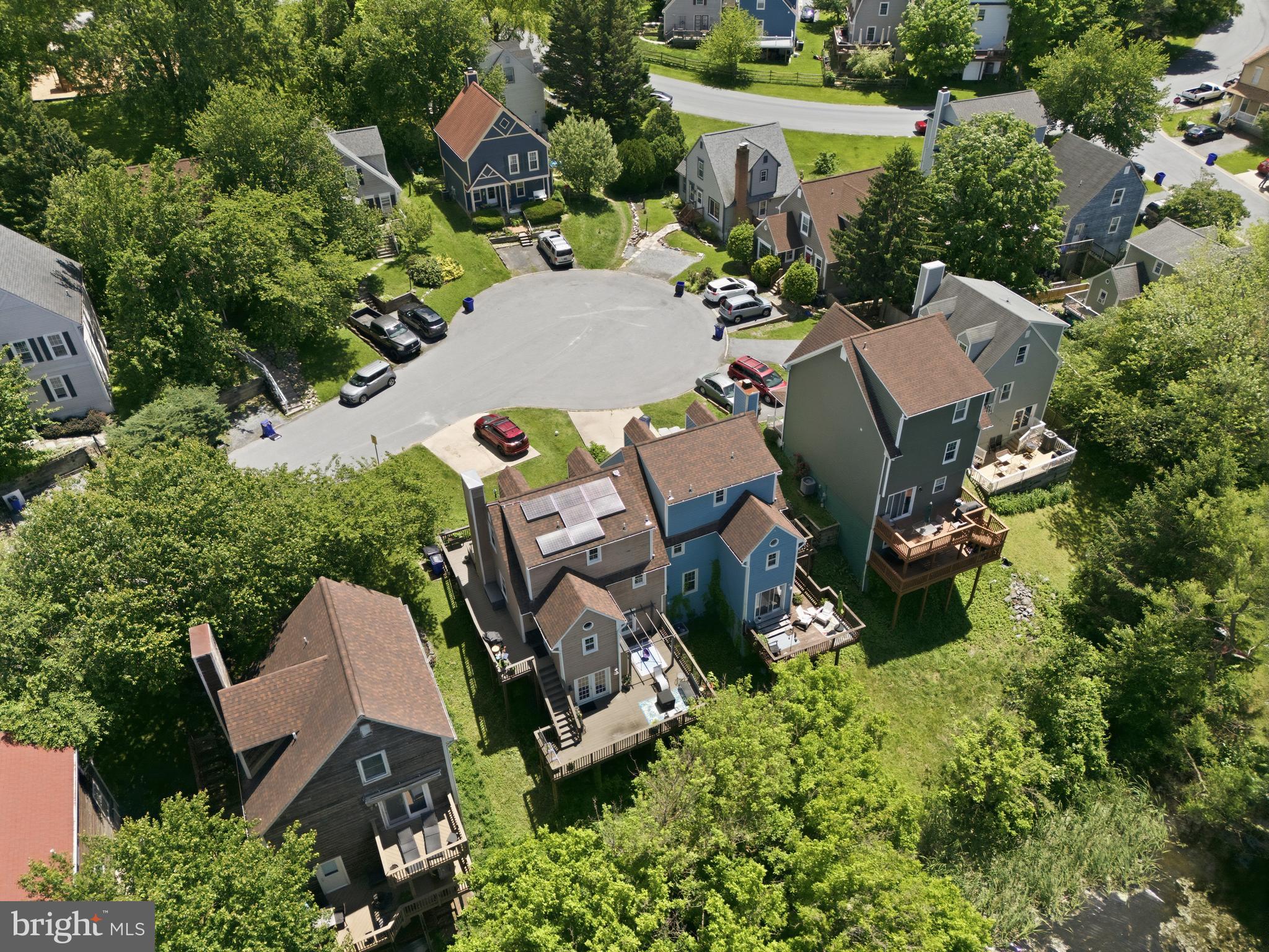 COURTS OF PINEHURST - Residential