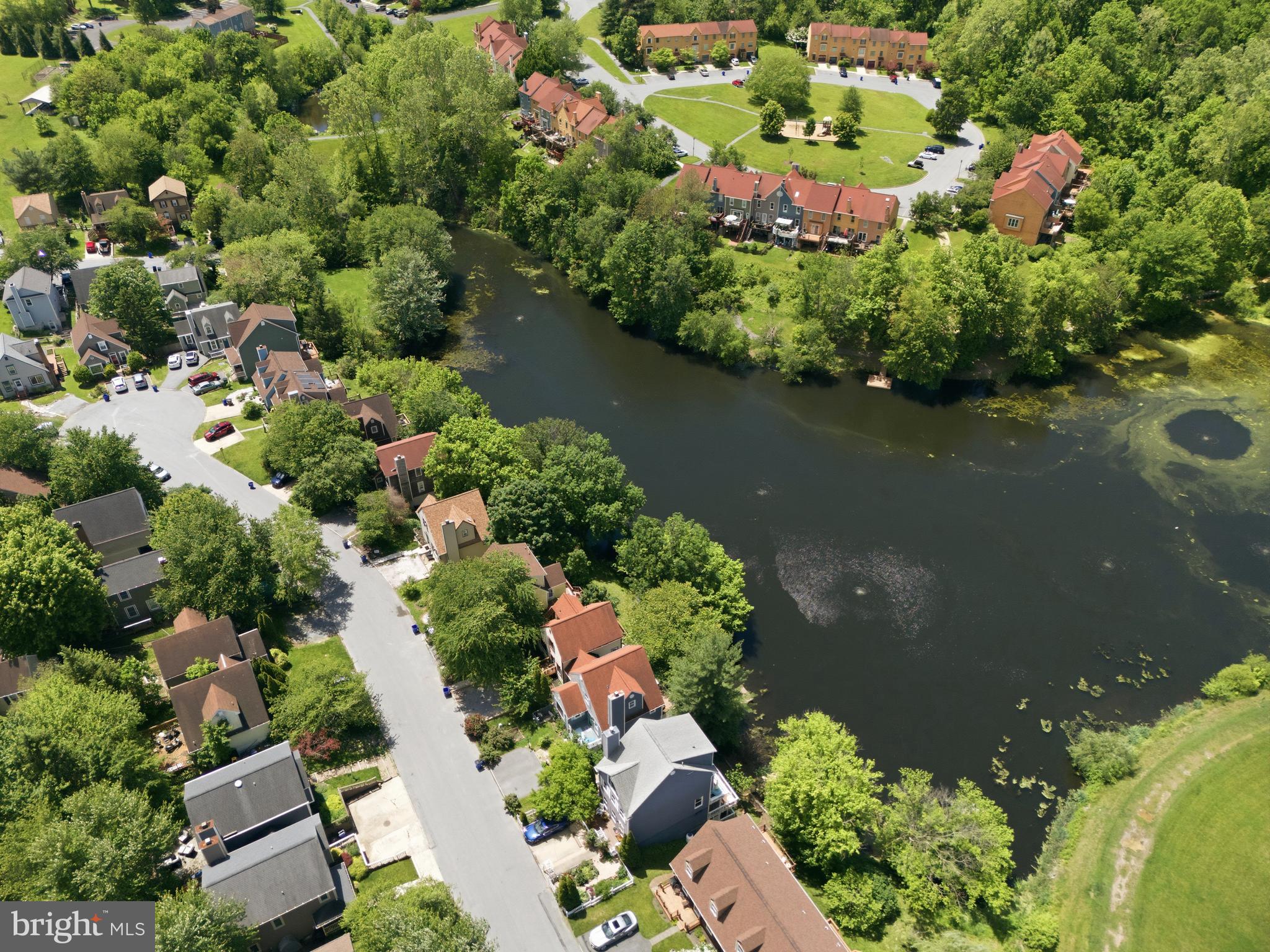 COURTS OF PINEHURST - Residential