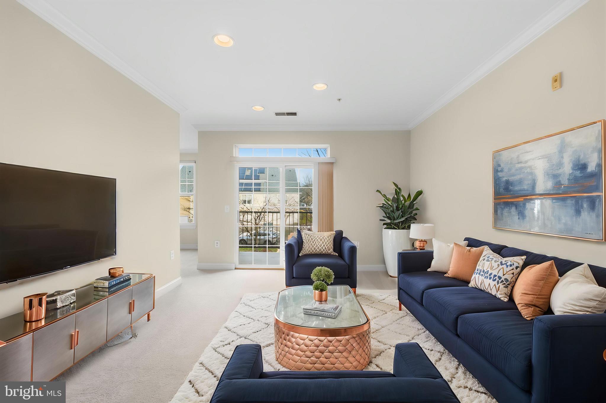 501 KING FARM BOULEVARD 207