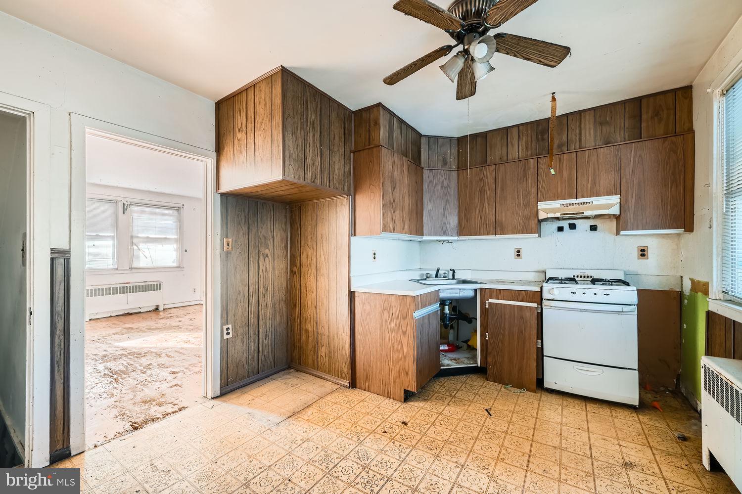 HAMPDEN HISTORIC DISTRICT - Residential