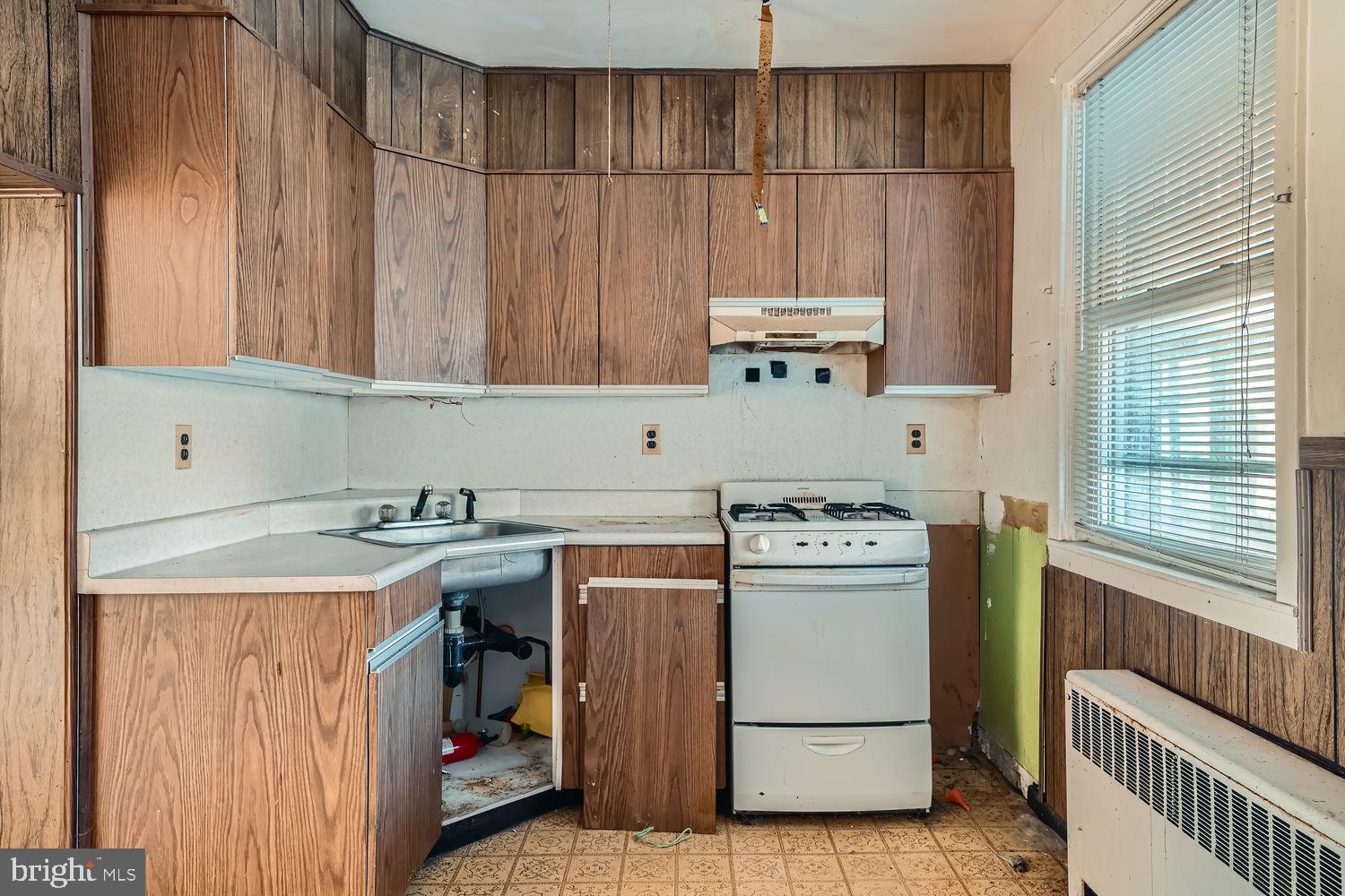 HAMPDEN HISTORIC DISTRICT - Residential