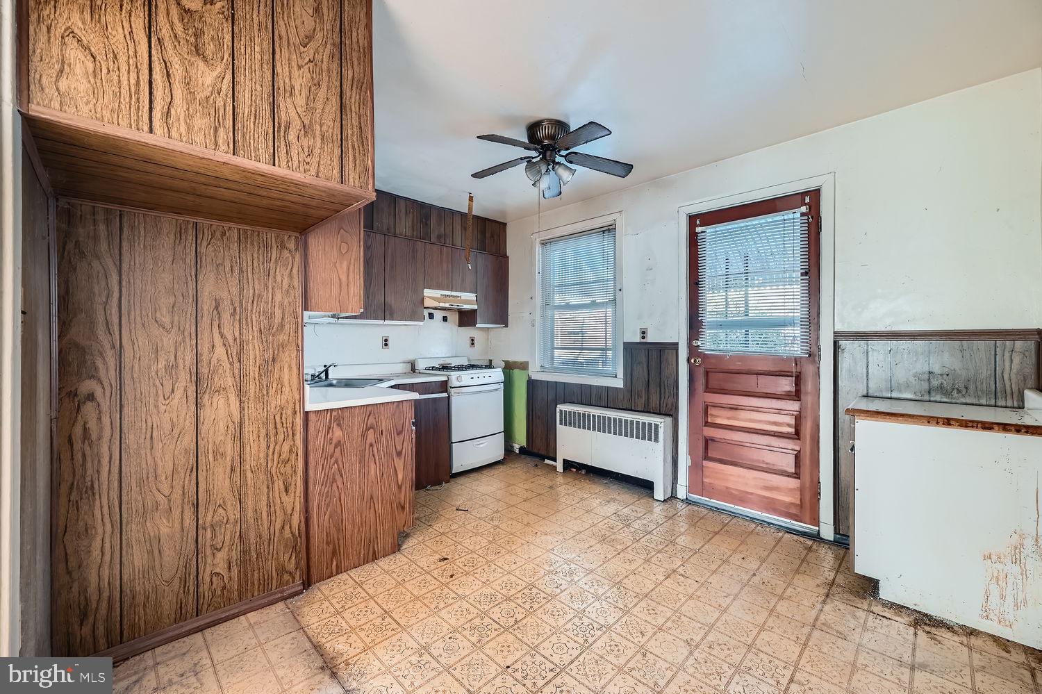 HAMPDEN HISTORIC DISTRICT - Residential