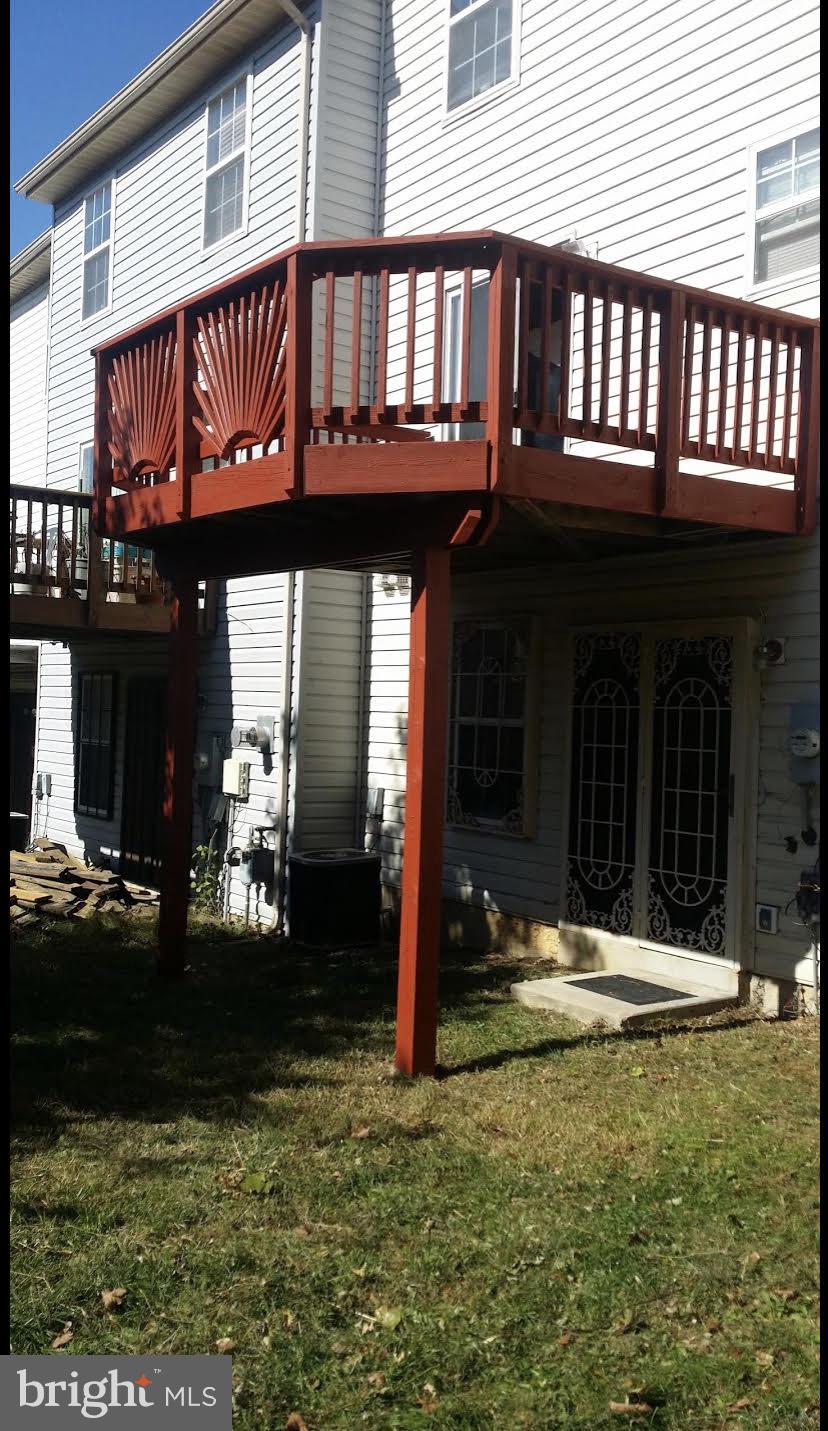 CRISPIN WOODS - Residential Lease