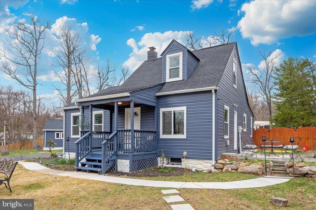 Photo of 8807 Crystal Falls Drive, BOONSBORO, MD 21713 (MLS # MDWA2035100)