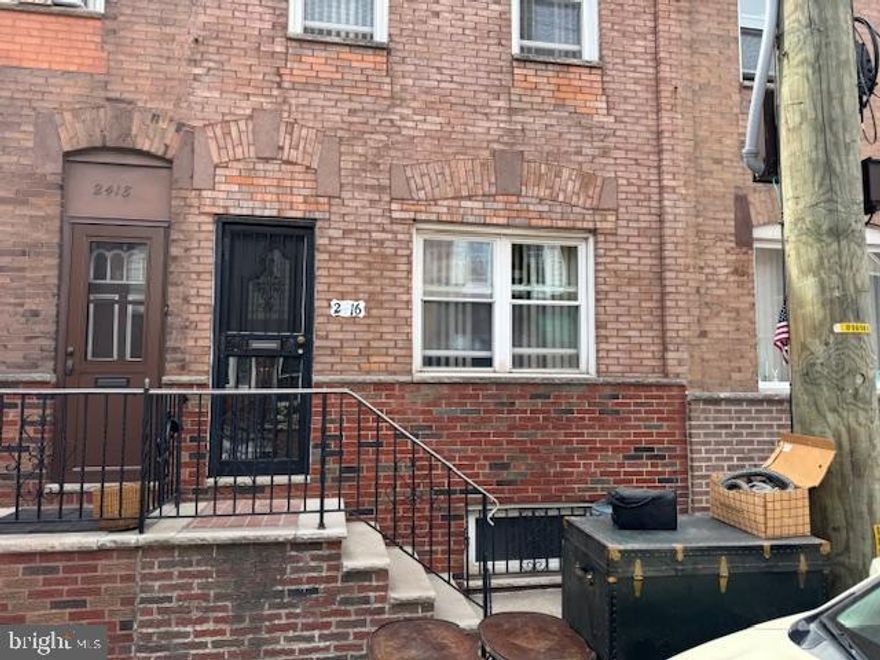 Wide Street in the Lower Moyamensing ave area. Super clean Three bedrooms, Large tile bathroom, new vinyl plank flooring,  Large living room, dining room, extended large eat in kitchen with plenty of cabinets. nice yard. Full basement with high ceilings, good mechanicals. 
Walking distance to Live casino, Sports complex, shopping, super markets, Broad Street, ect....