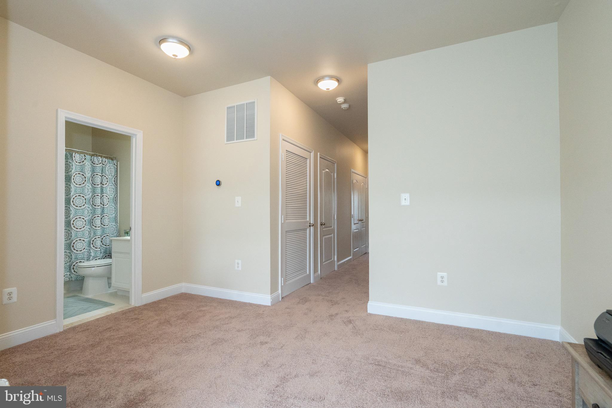 RIVER OAKS - Residential