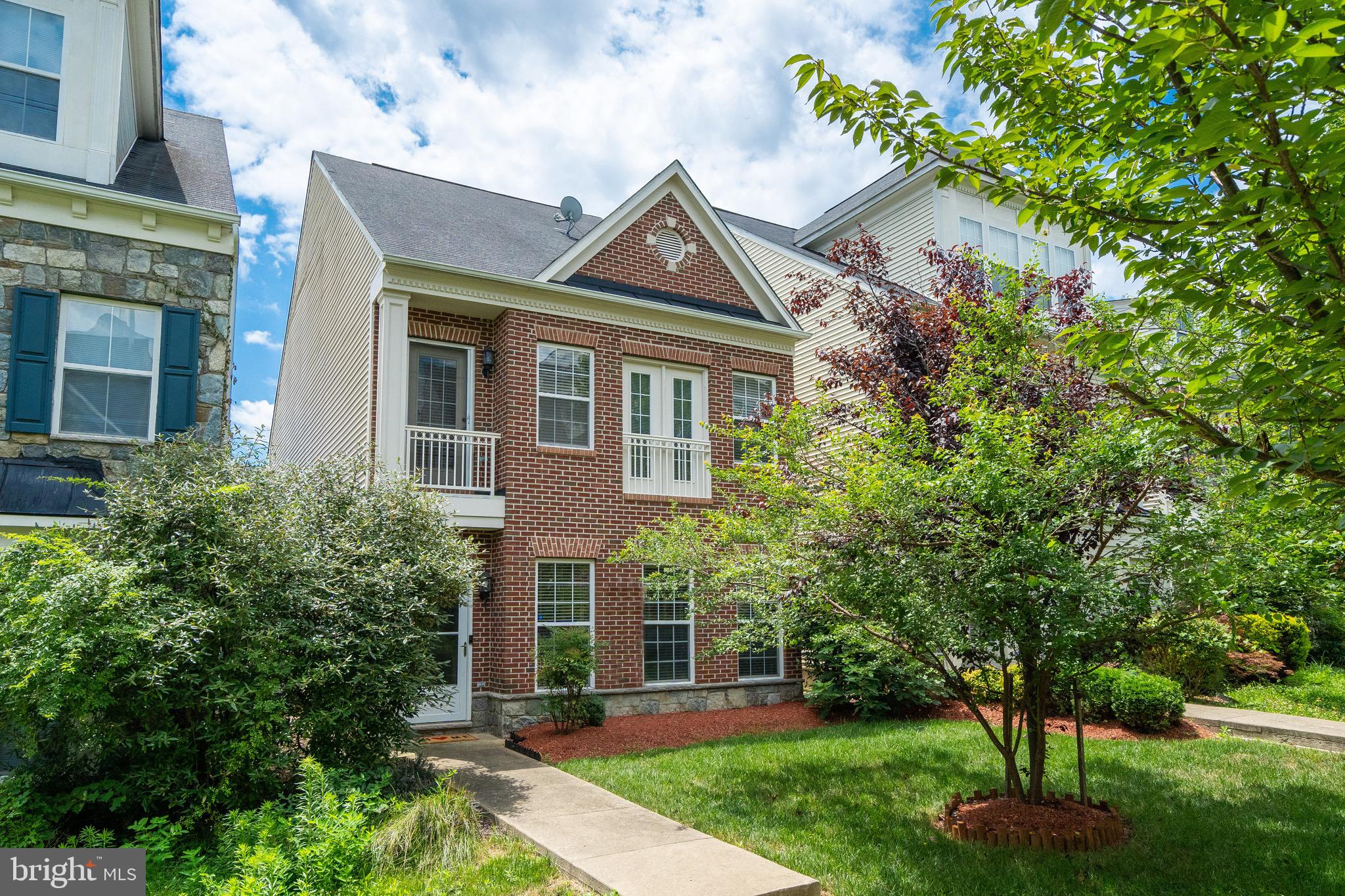 RIVER OAKS - Residential