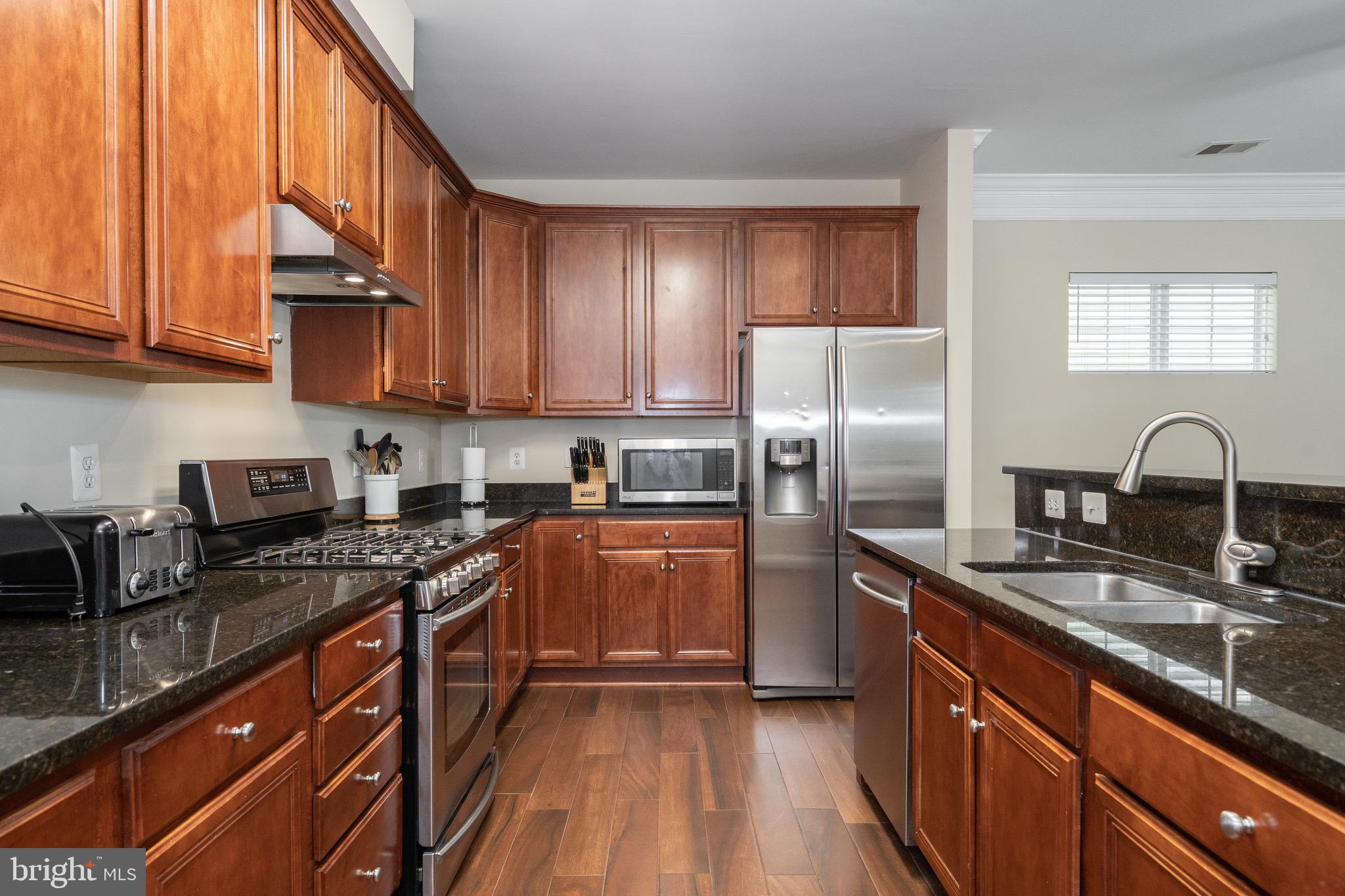 RIVER OAKS - Residential