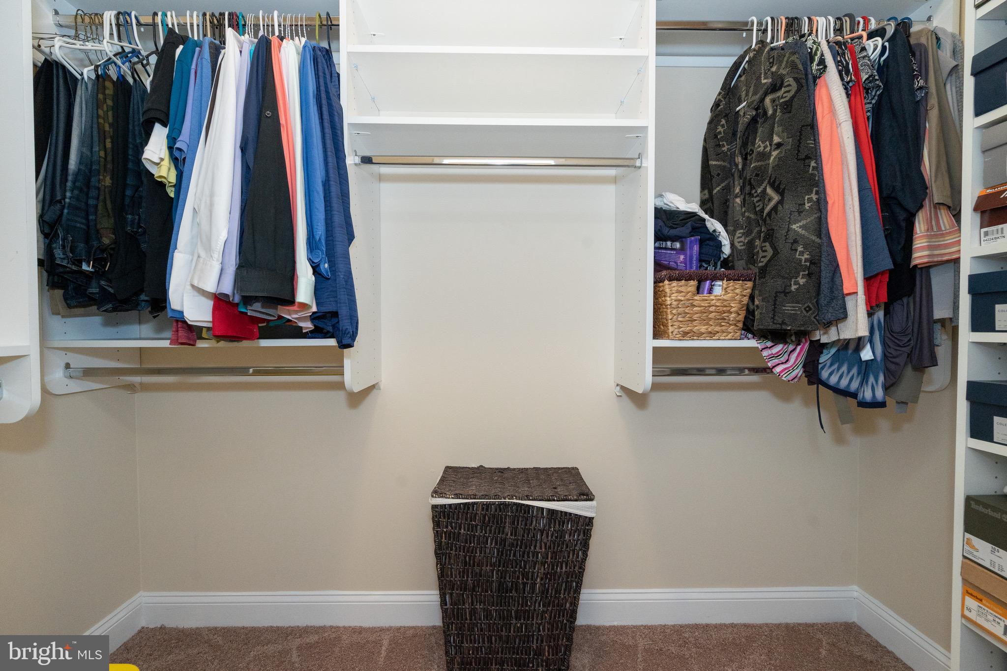 RIVER OAKS - Residential