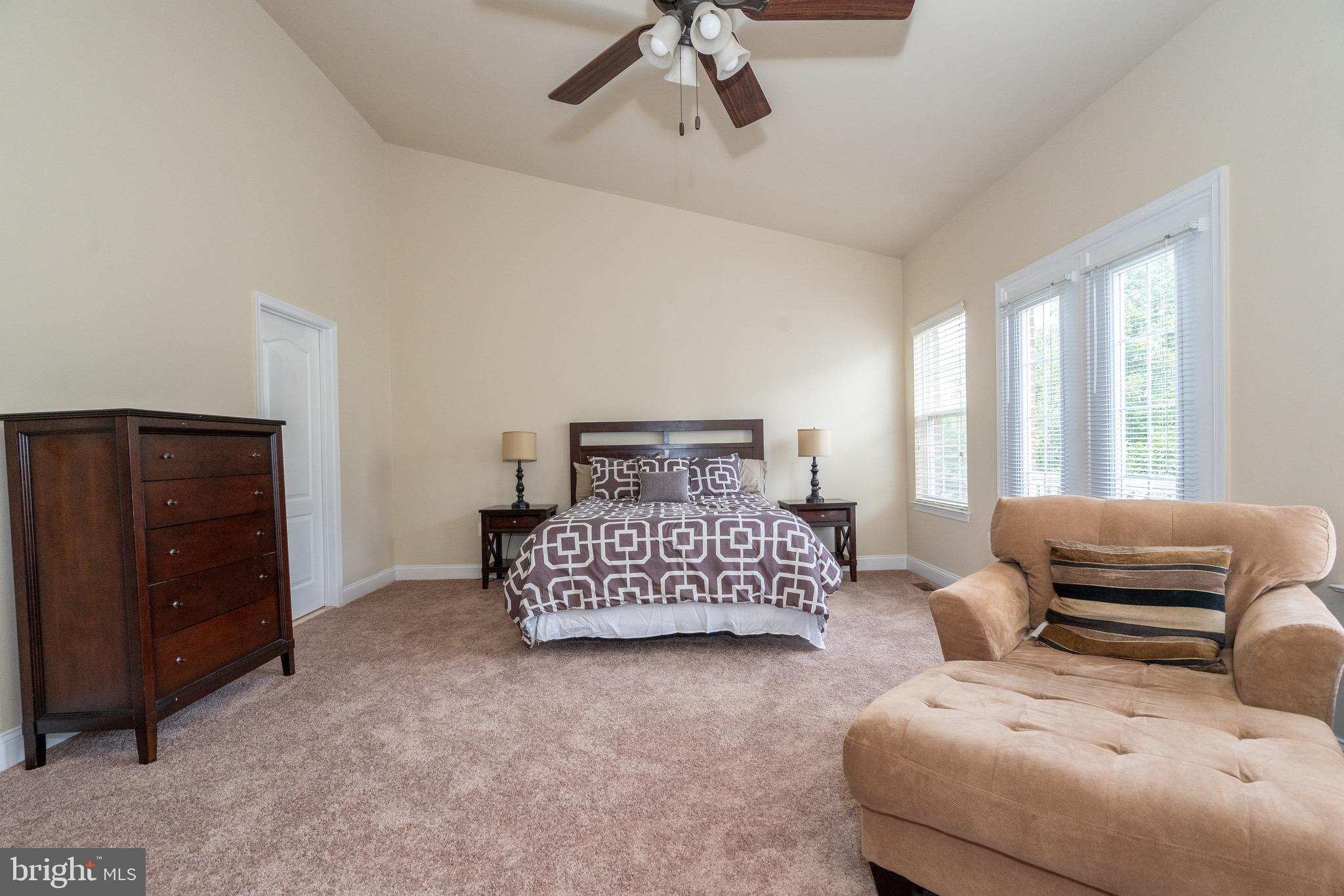 RIVER OAKS - Residential