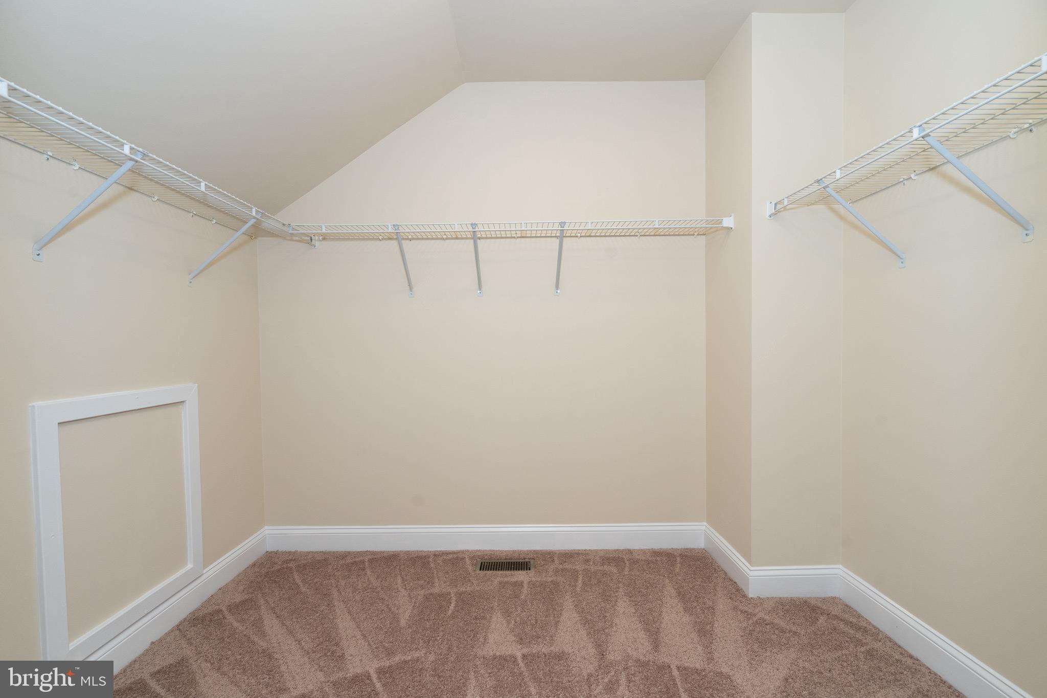 RIVER OAKS - Residential