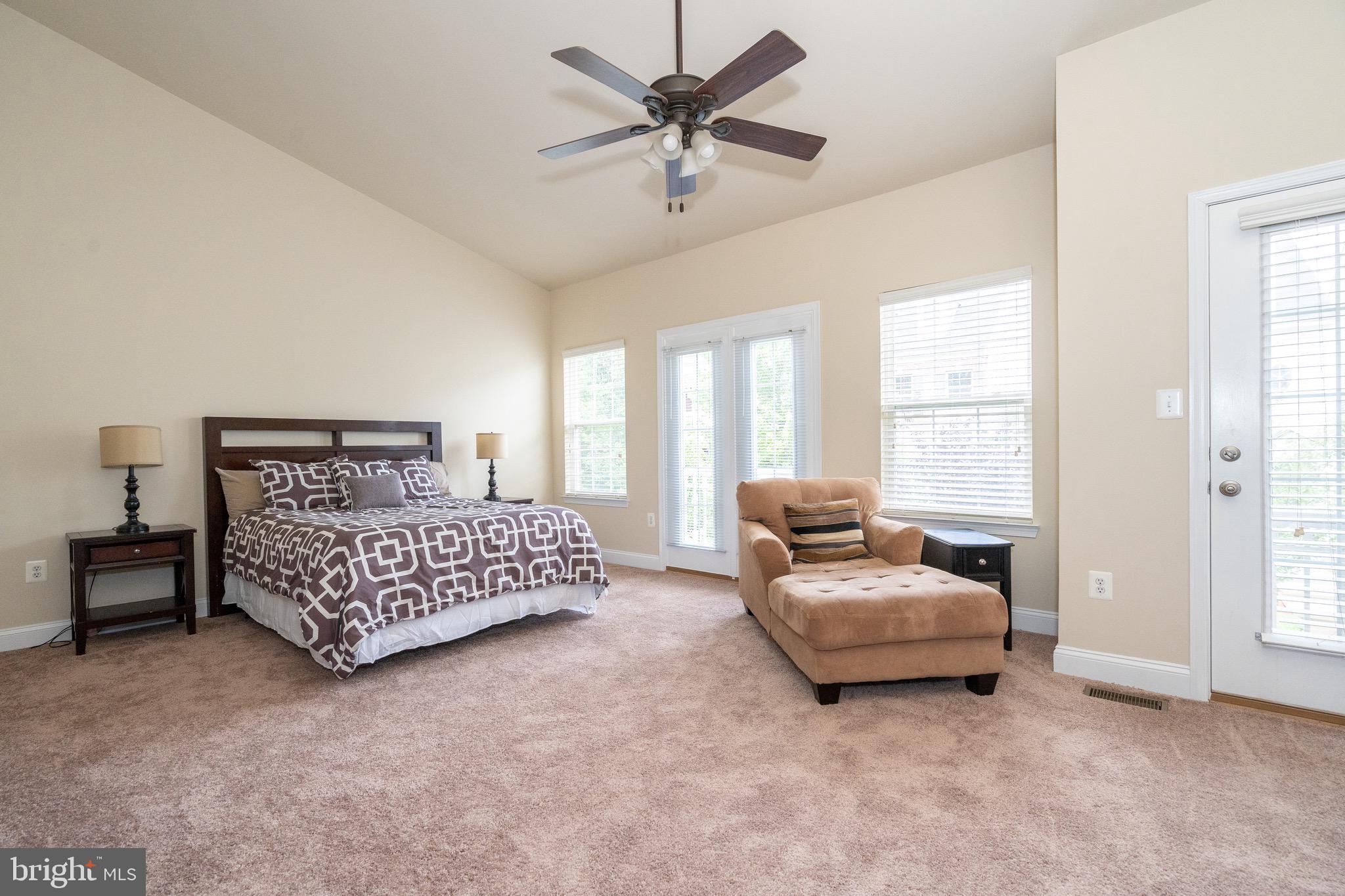 RIVER OAKS - Residential