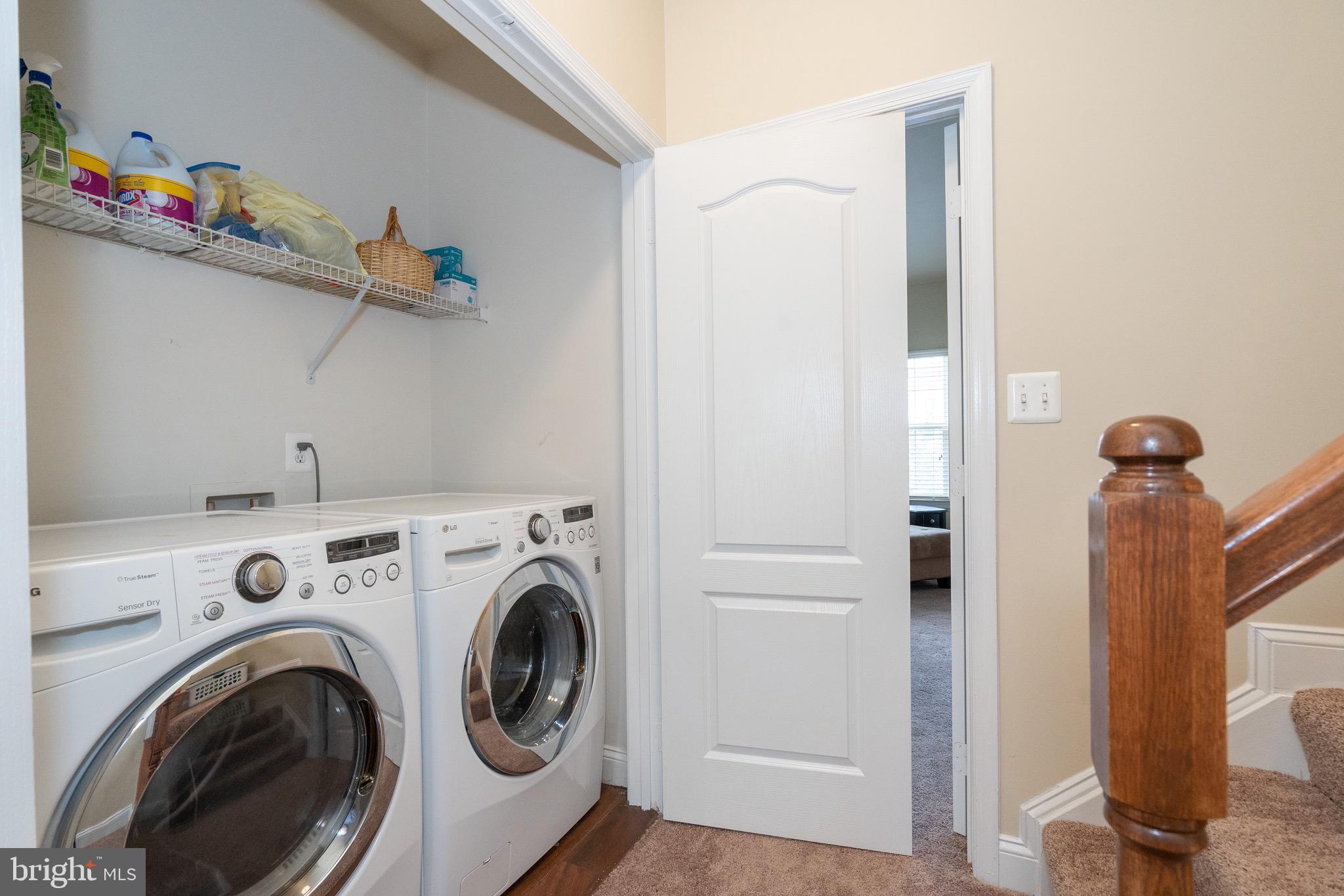 RIVER OAKS - Residential