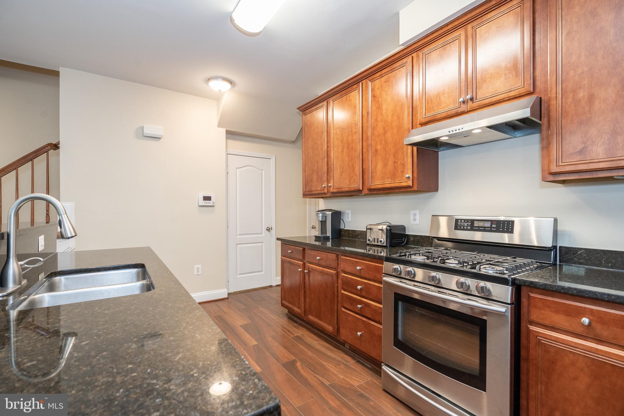 RIVER OAKS - Residential