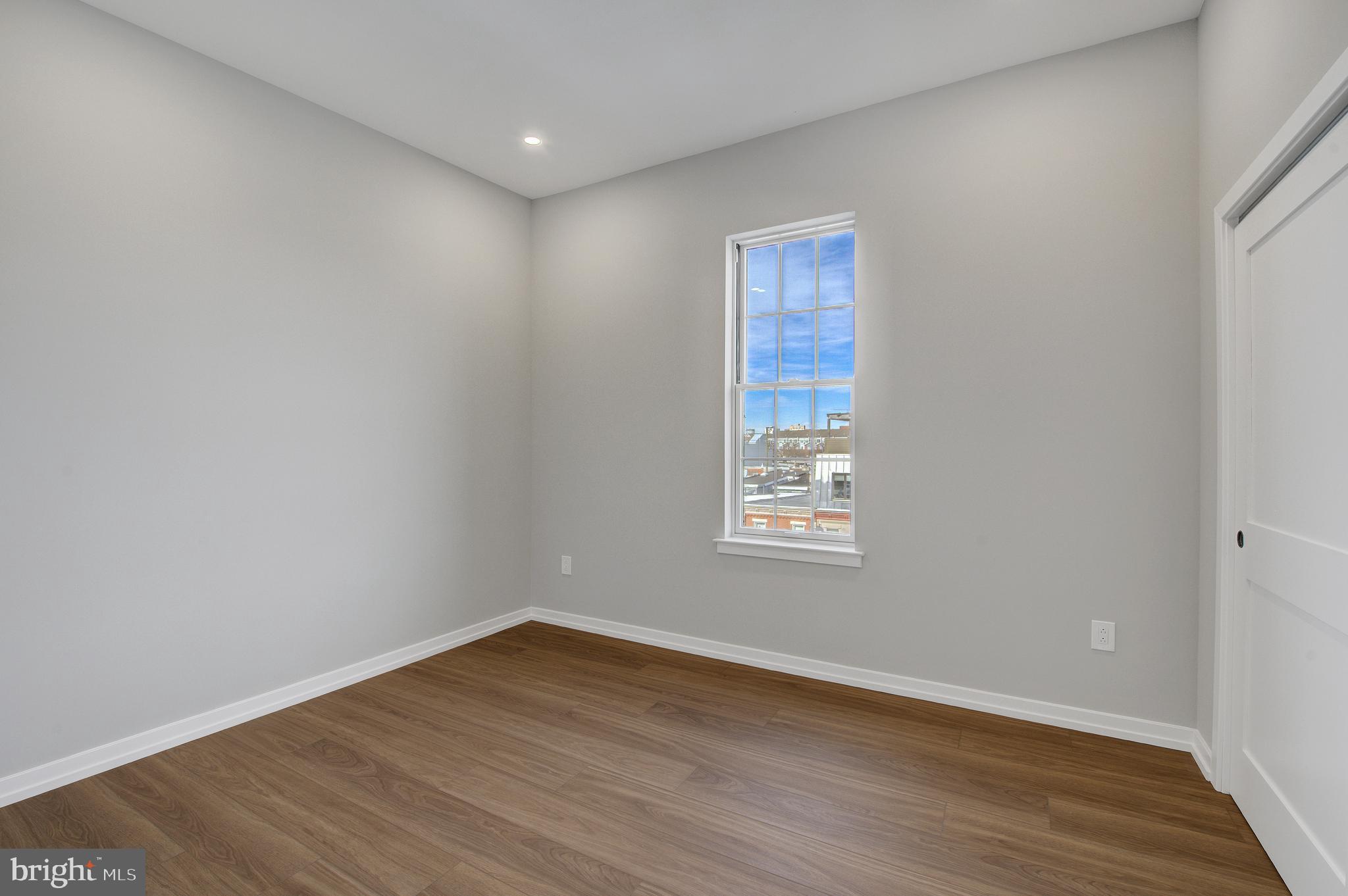 GRADUATE HOSPITAL - Residential Lease