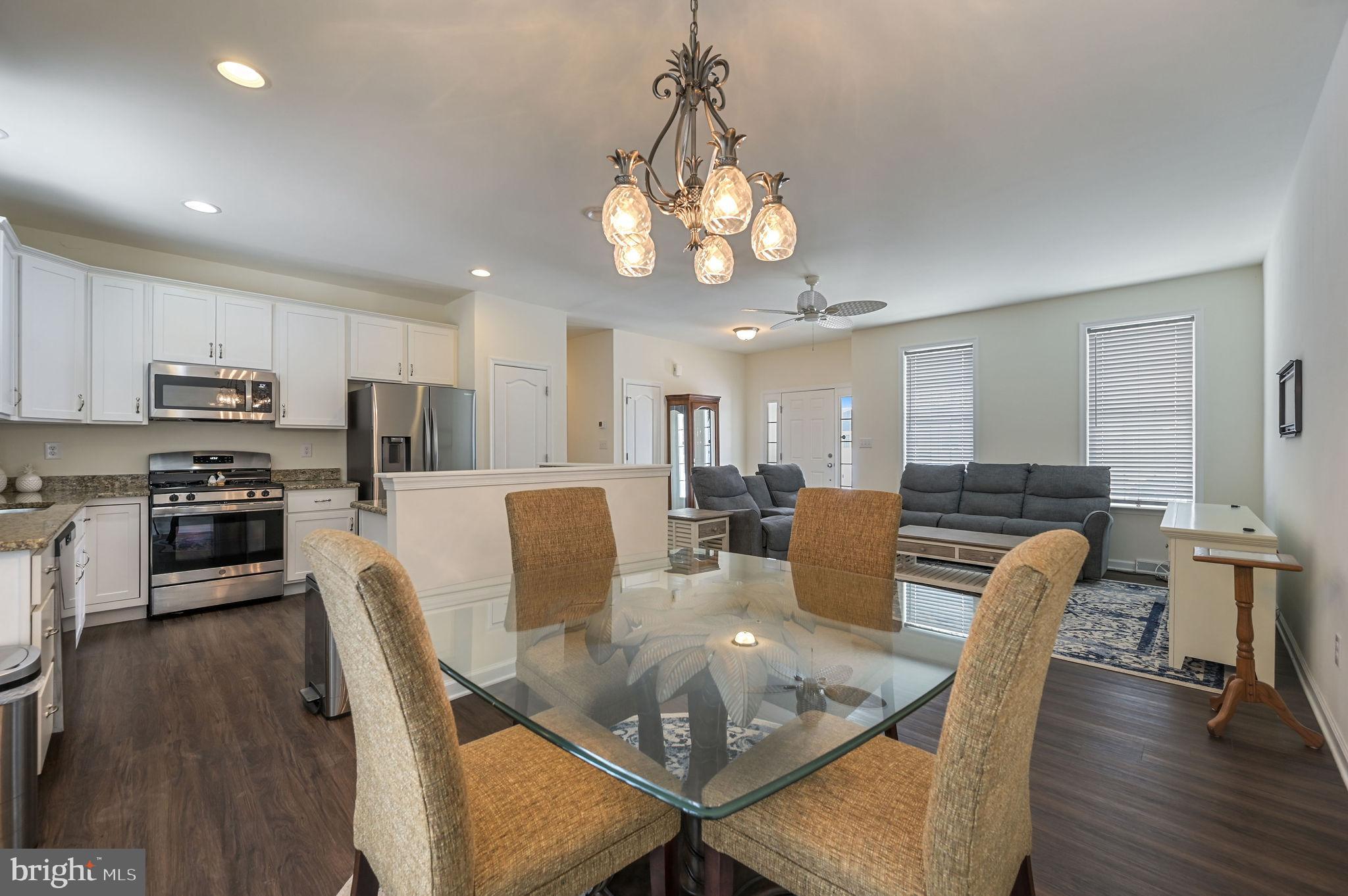 HIDDEN POND - Residential