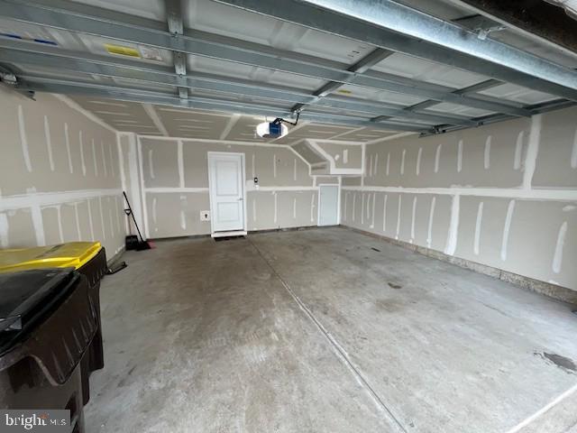 ANDALE GREEN - Residential Lease