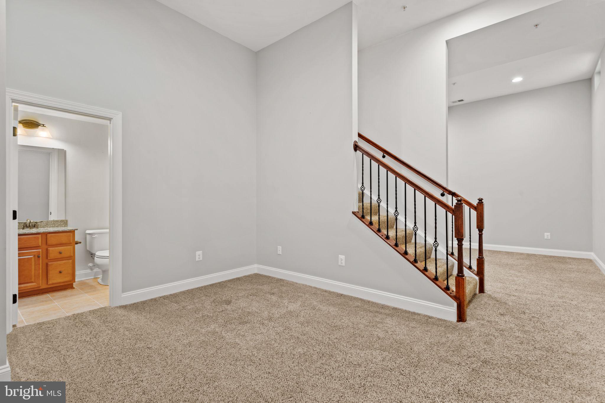 ASPEN LAKE LINGANORE - Residential