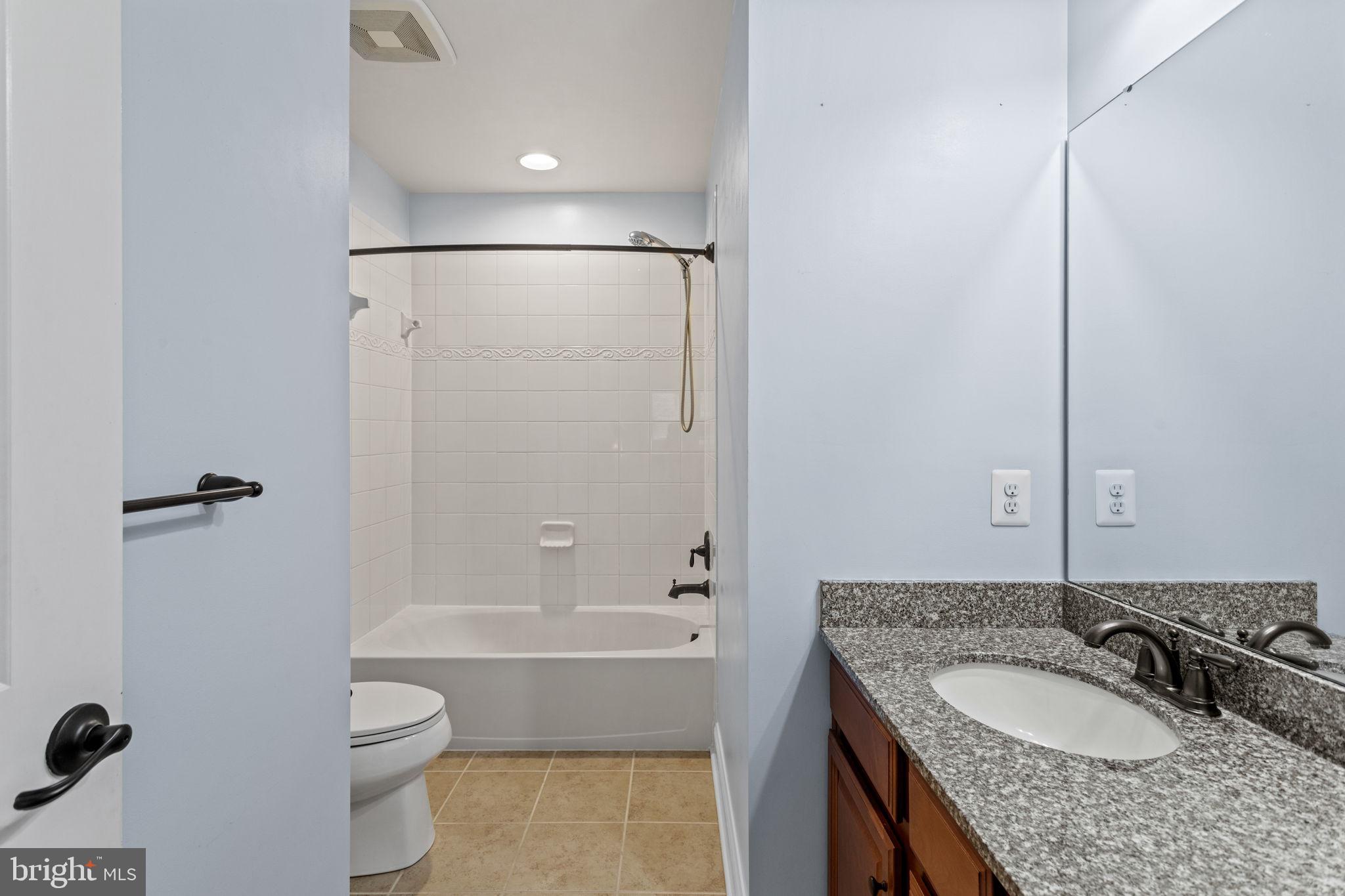 ASPEN LAKE LINGANORE - Residential