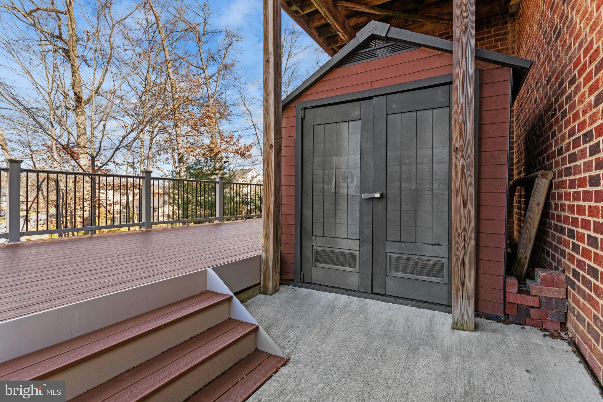 ASPEN LAKE LINGANORE - Residential