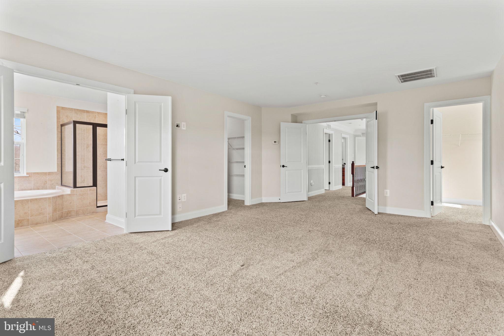 ASPEN LAKE LINGANORE - Residential