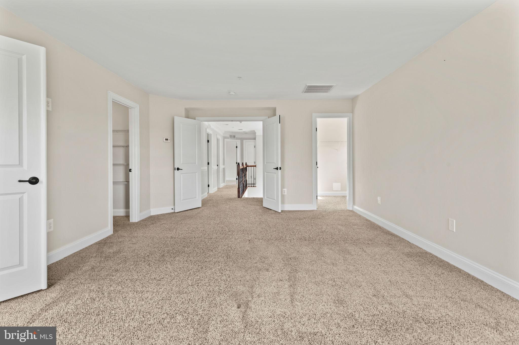 ASPEN LAKE LINGANORE - Residential