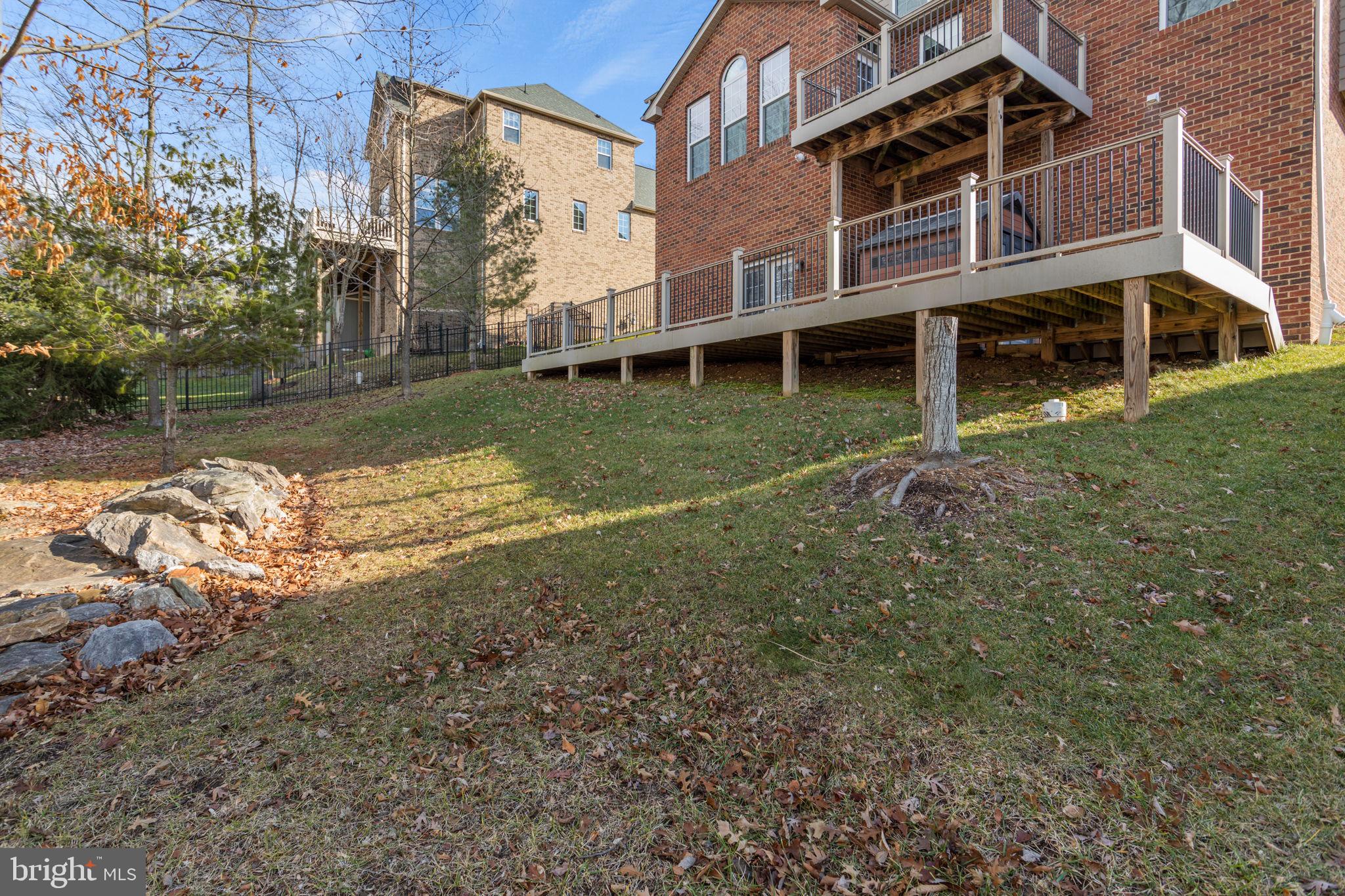 ASPEN LAKE LINGANORE - Residential