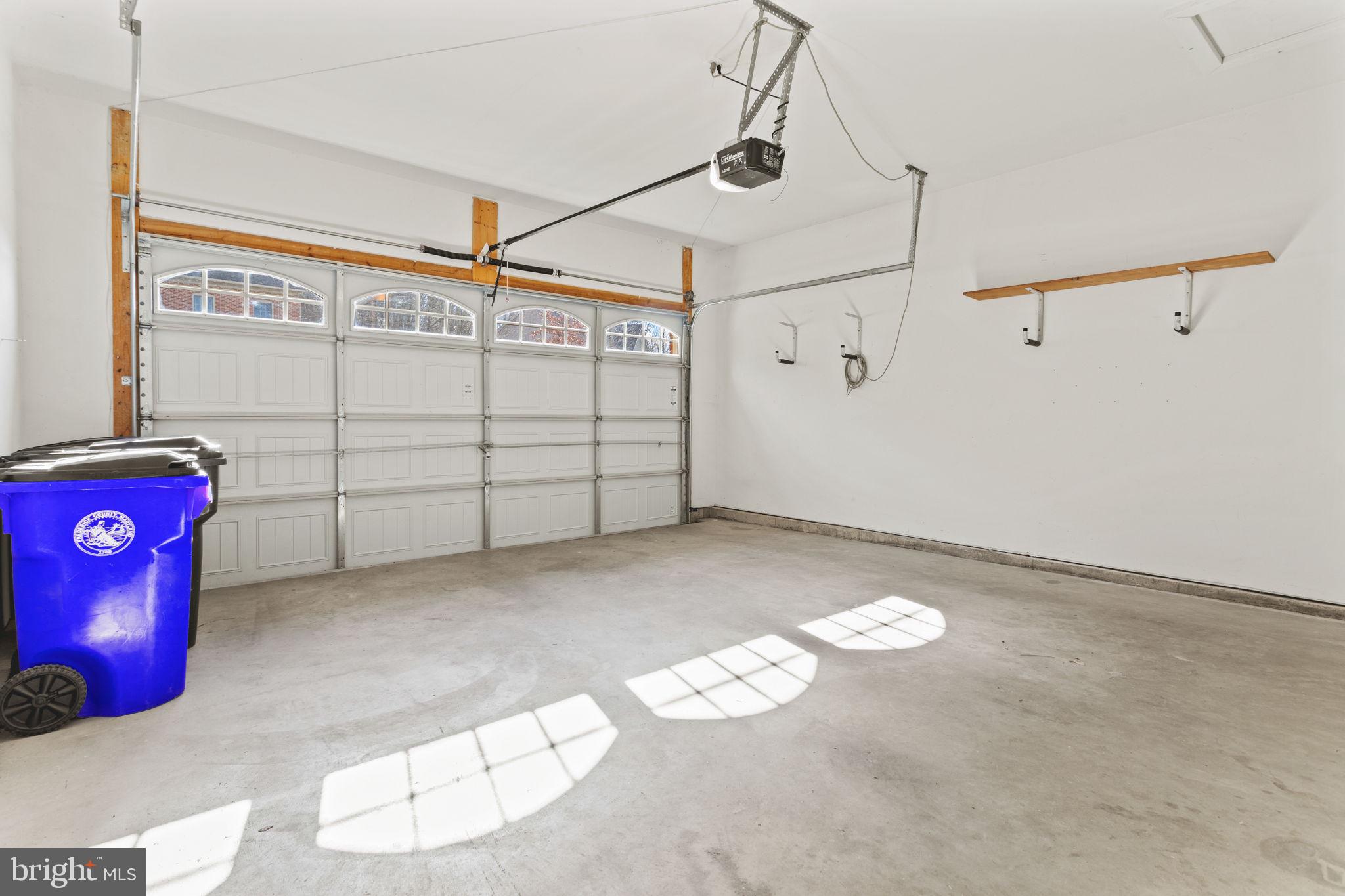 ASPEN LAKE LINGANORE - Residential