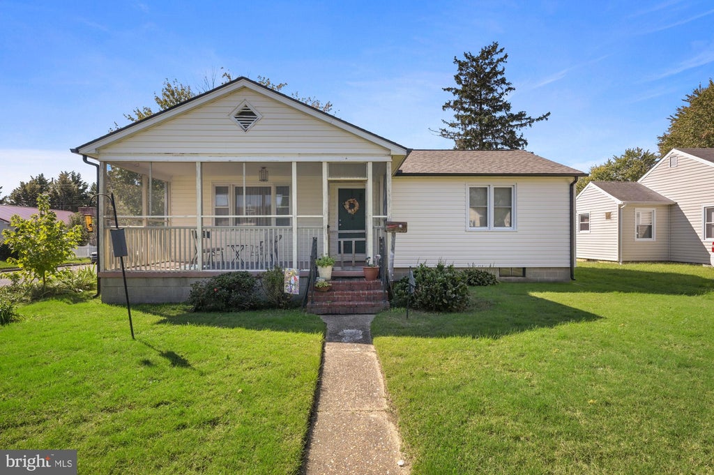 Photo of 34 N Edgehill Avenue, DOVER, DE 19901 (MLS # DEKT2051646)