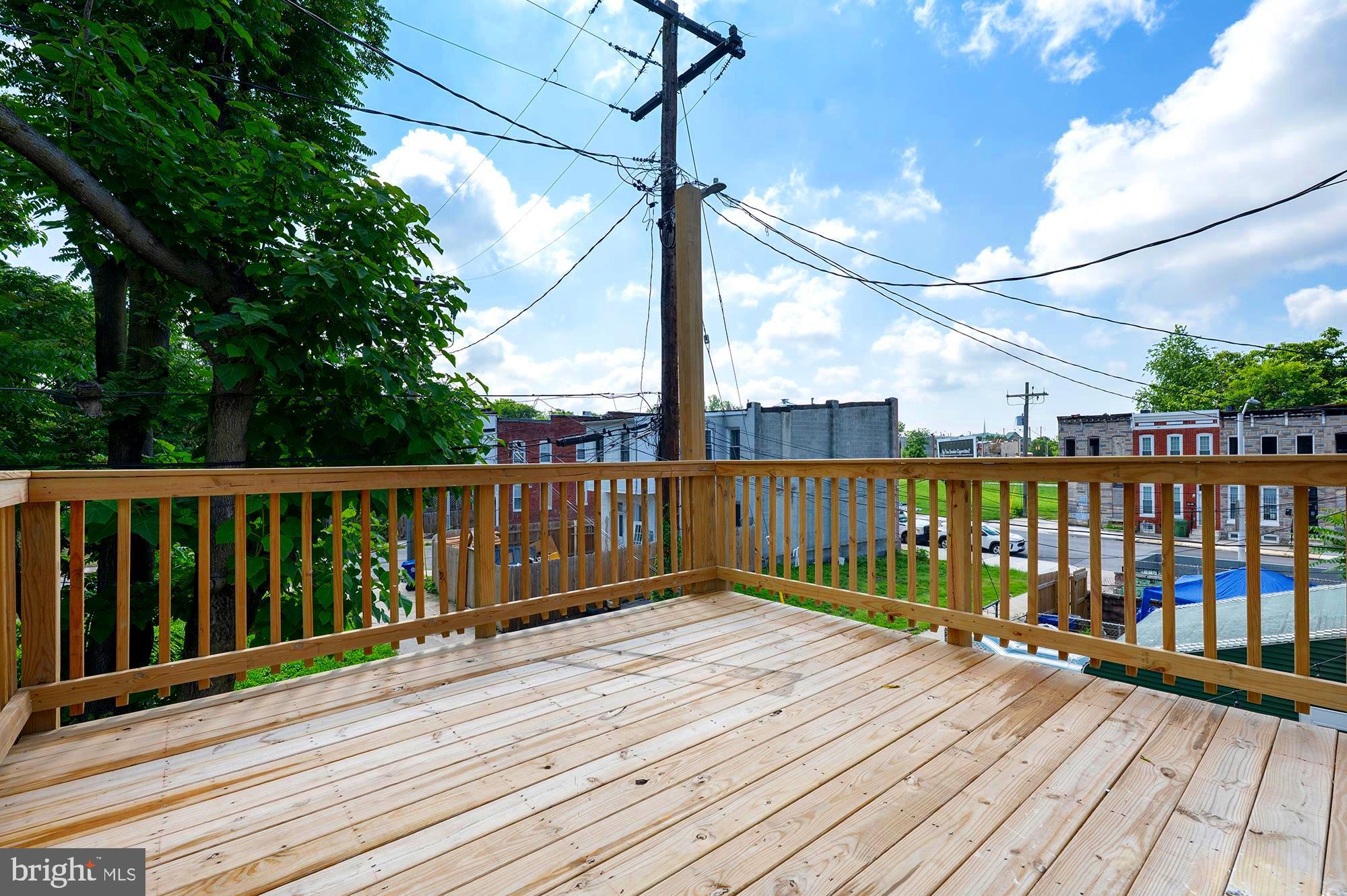 BROADWAY EAST - Residential