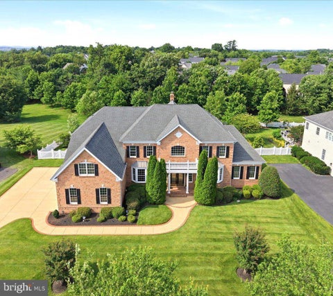 Homes For Sale - 43154 Meadow Grove Drive<br/> ASHBURN, VA 20147
