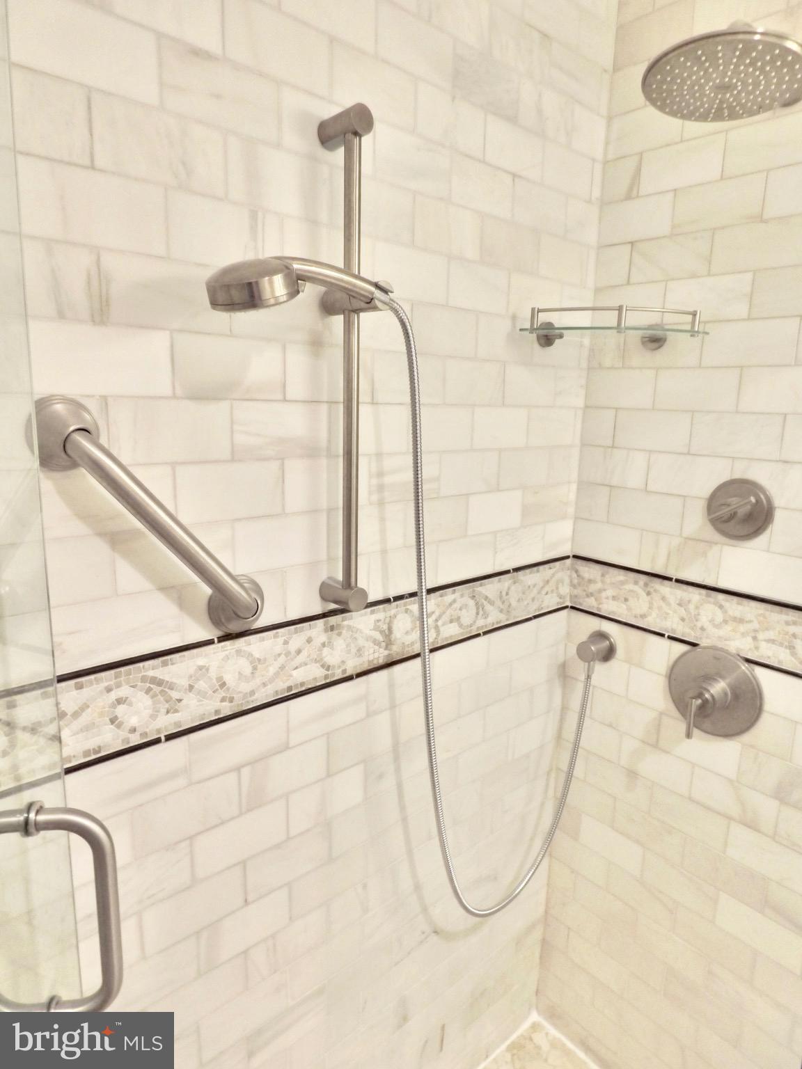 CARDINAL HOUSE - Residential Lease