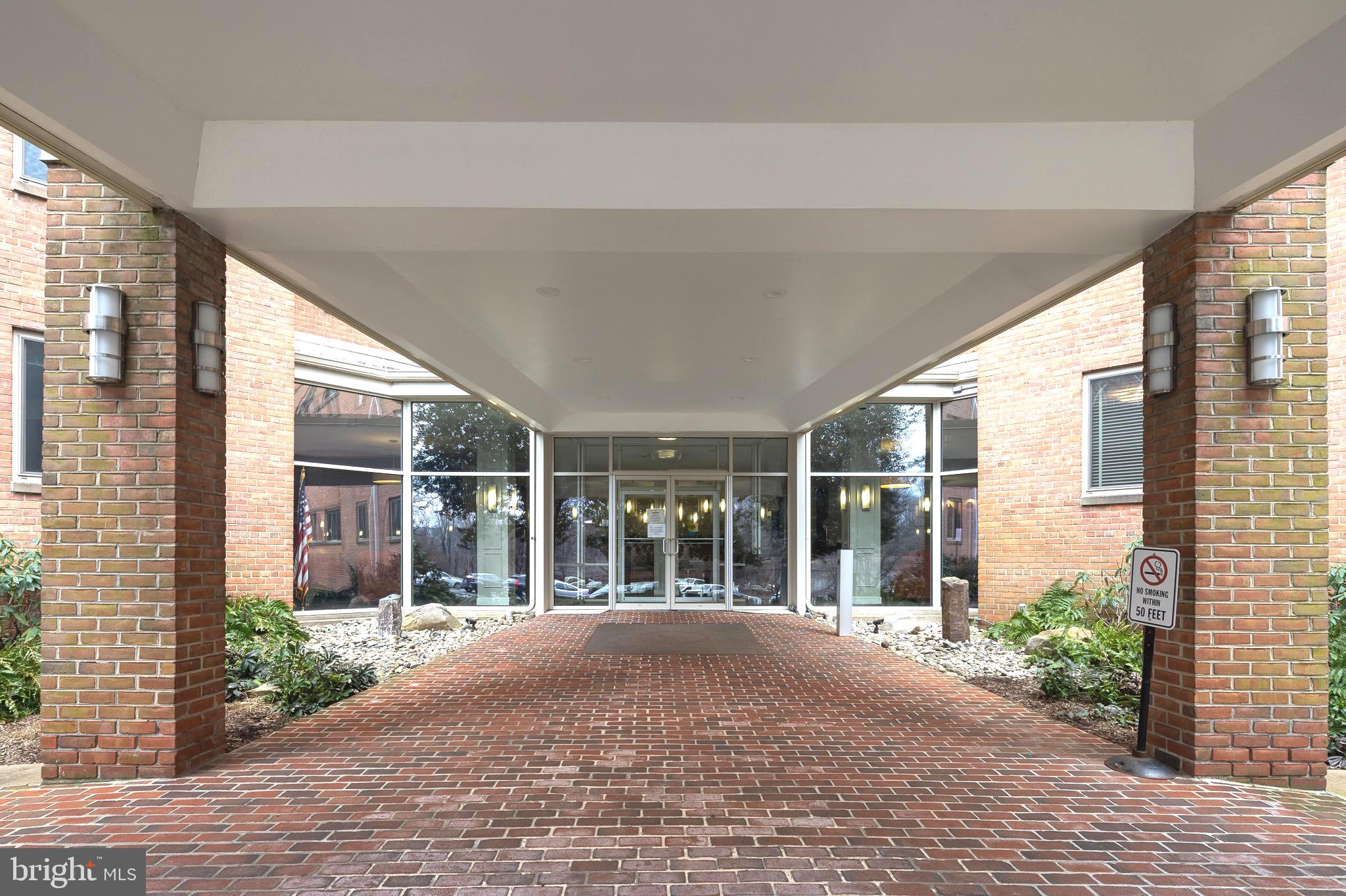 CARDINAL HOUSE - Residential Lease