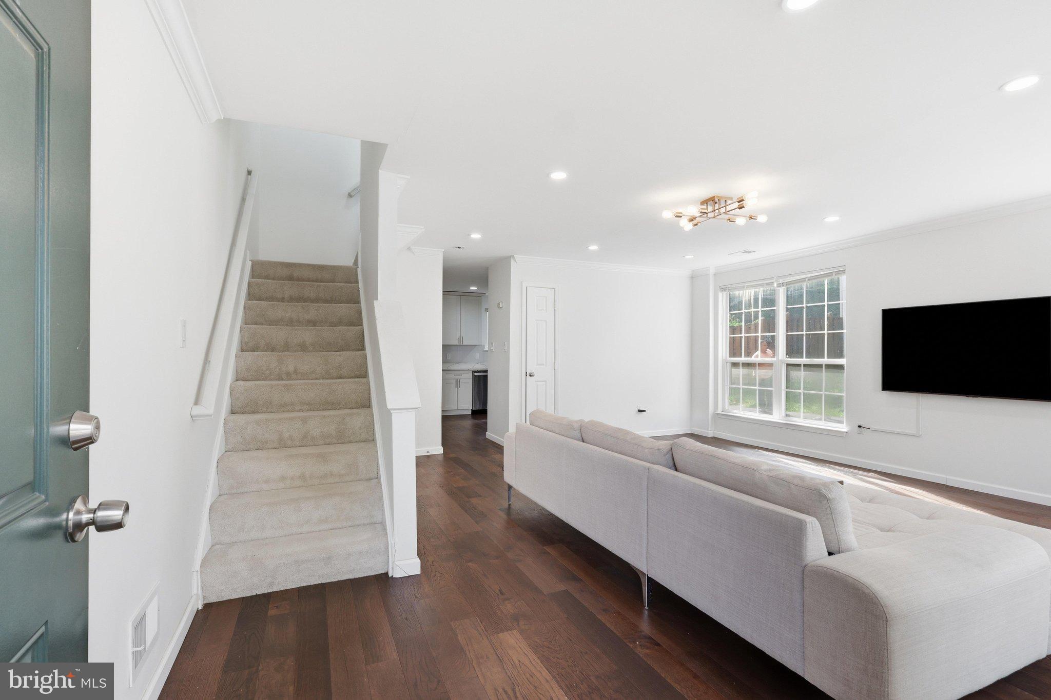 14813 BOLTON ROAD
