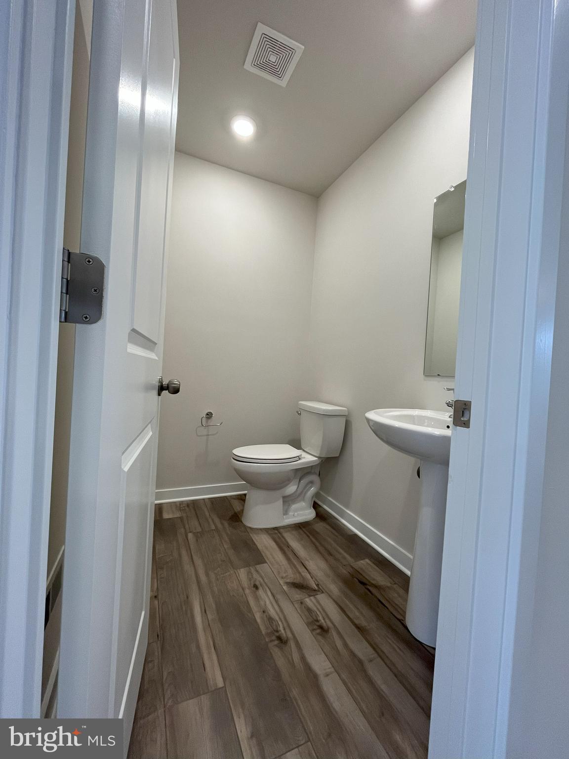 RIVER POINTE - Residential Lease