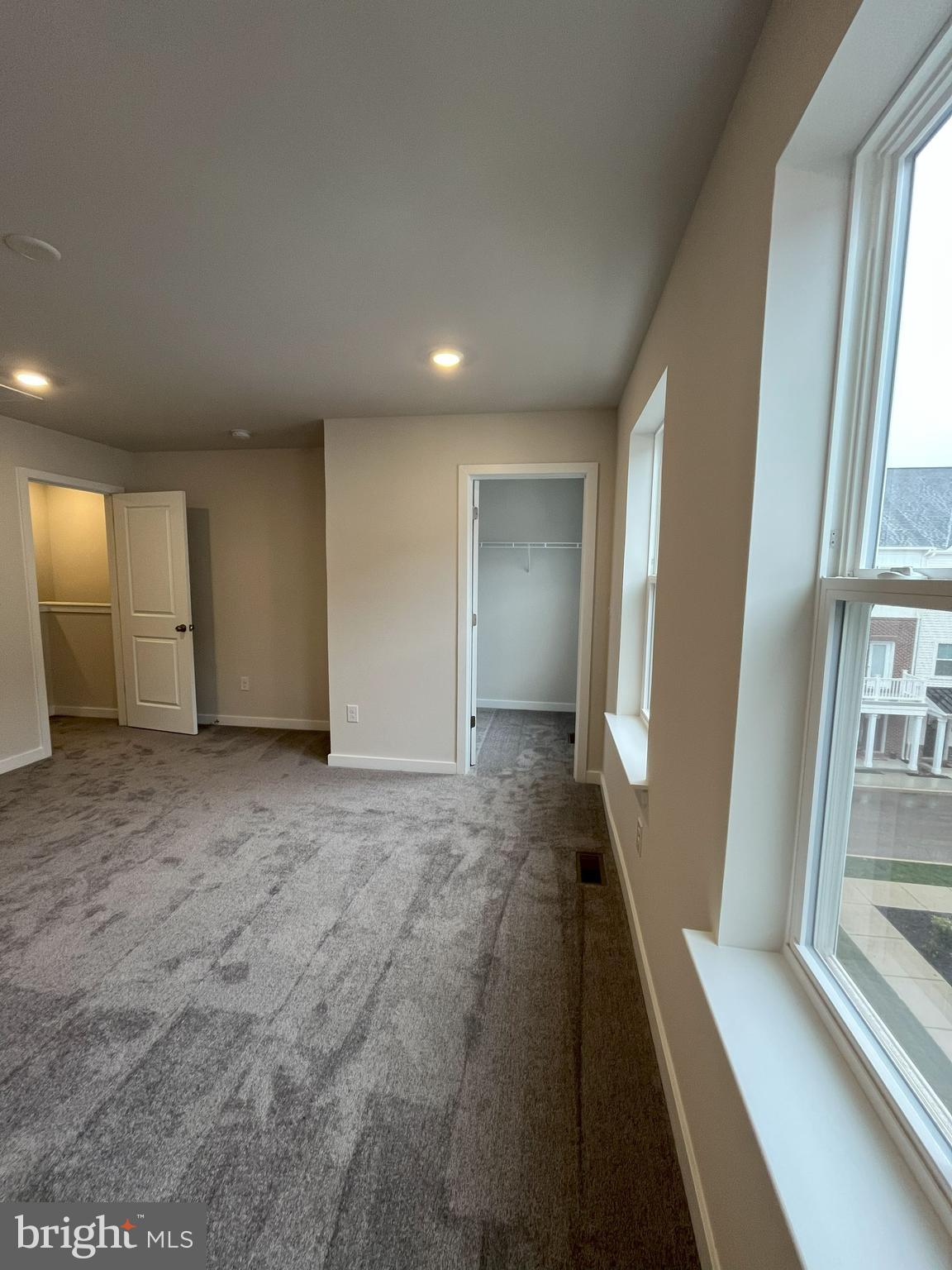 RIVER POINTE - Residential Lease